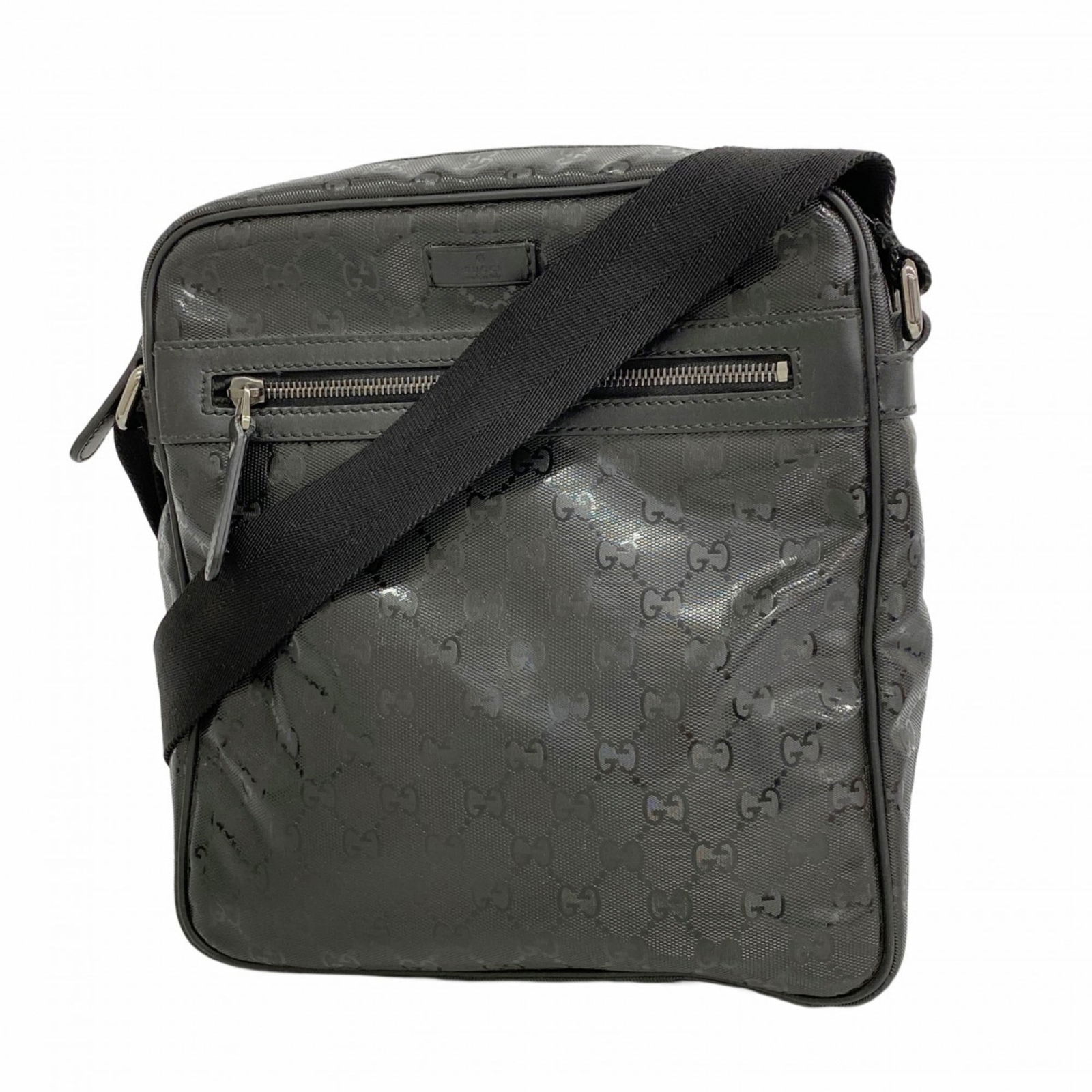 Pvc Gucci Shoulder Bag: Pvc Gucci Shoulder Bag This listing features Pvc Gucci Shoulder Bag. Item specifics are provided below. Item Specifics: Brand: Gucci Type: Shoulder Bag Material: Pvc Color: Black Hardware Color: Silve