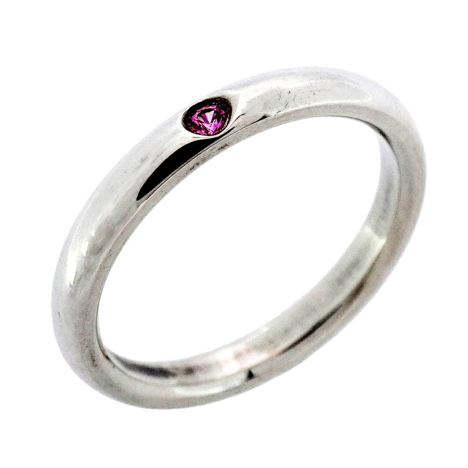 925 Tiffany Band Ring Silver: 925 Tiffany Band Ring Silver This listing features 925 Tiffany Band Ring Silver. Item specifics are provided below. Item Specifics: Brand: Tiffany Type: Band Ring Gender: Women Material: Silver 925 St