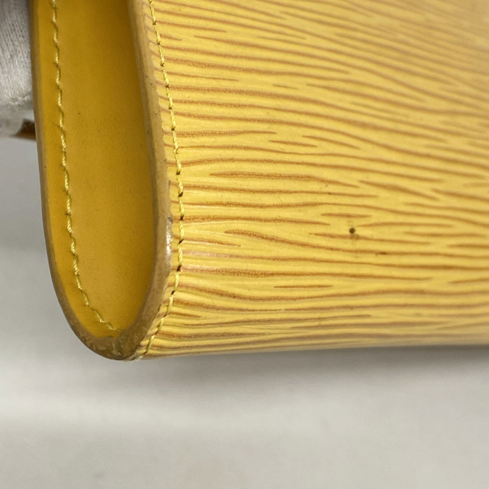 Pouch Louis Vuitton - 8