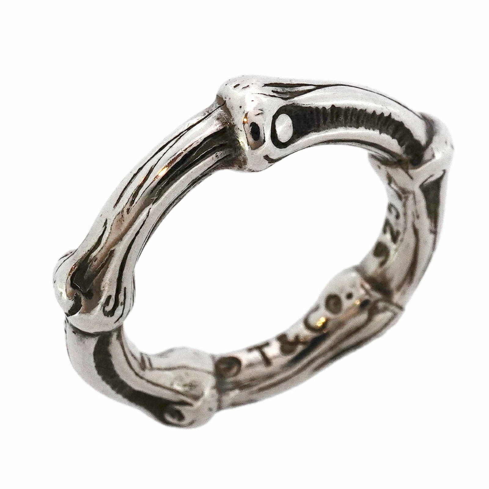 925 Tiffany Band Ring Silver: 925 Tiffany Band Ring Silver This listing features 925 Tiffany Band Ring Silver. Item specifics are provided below. Item Specifics: Brand: Tiffany Type: Band Ring Gender: Women Material: Silver 925 Us