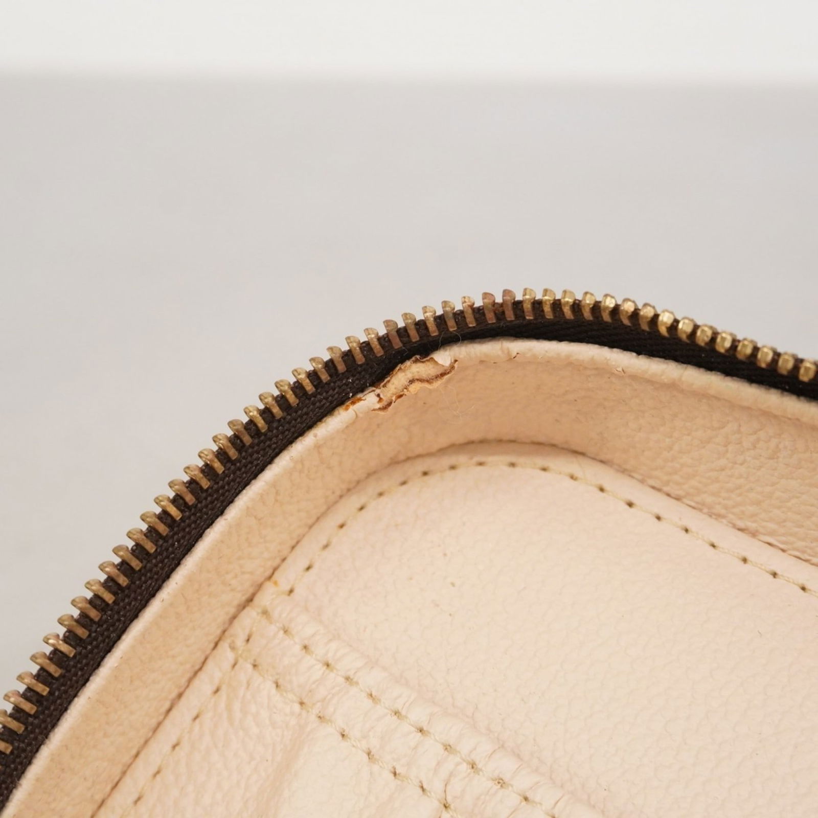 Pouch Louis Vuitton - 7