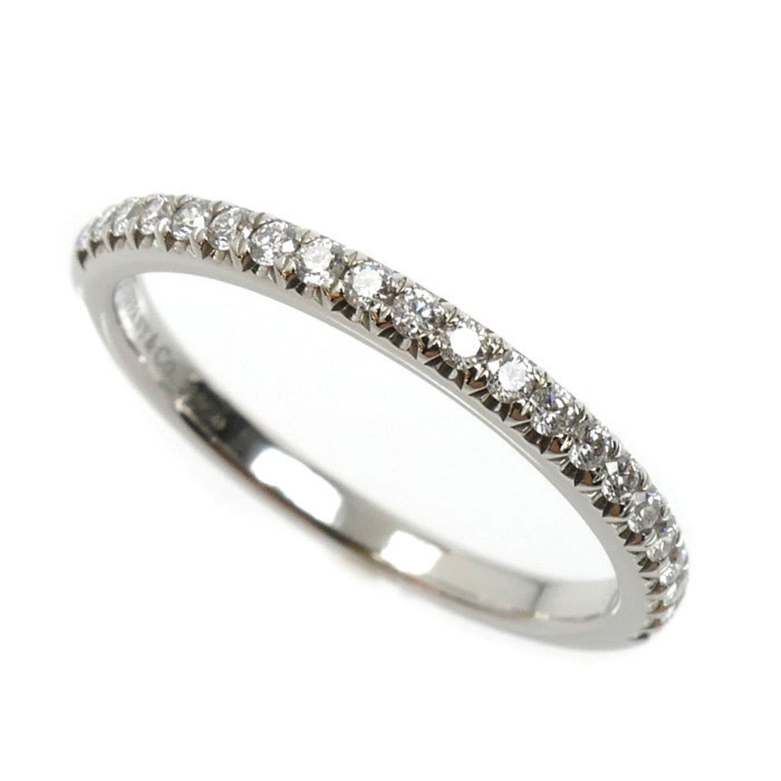 950 Tiffany Band Ring Platinum: 950 Tiffany Band Ring Platinum This listing features 950 Tiffany Band Ring Platinum. Item specifics are provided below. Item Specifics: Brand: Tiffany Type: Band Ring Gender: Women Material: