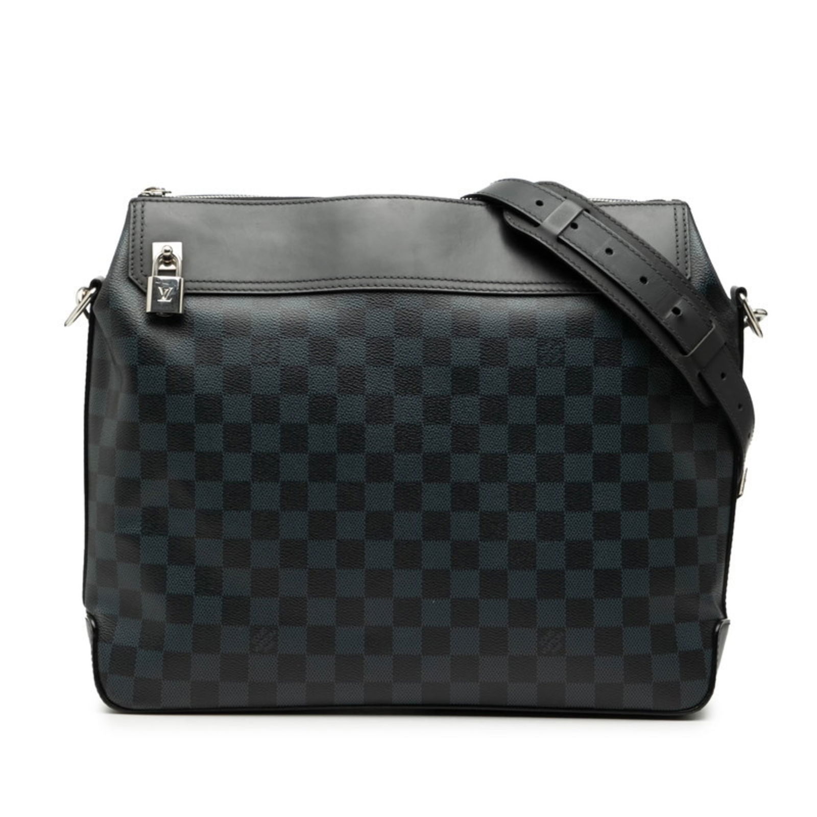 Leather - Louis Vuitton Messenger Bag - Shoulder Bag Pvc: Leather - Louis Vuitton Messenger Bag - Shoulder Bag Pvc This listing features Leather - Louis Vuitton Messenger Bag - Shoulder Bag Pvc. Item specifics are provided below. Item Specifics: Brand: Louis