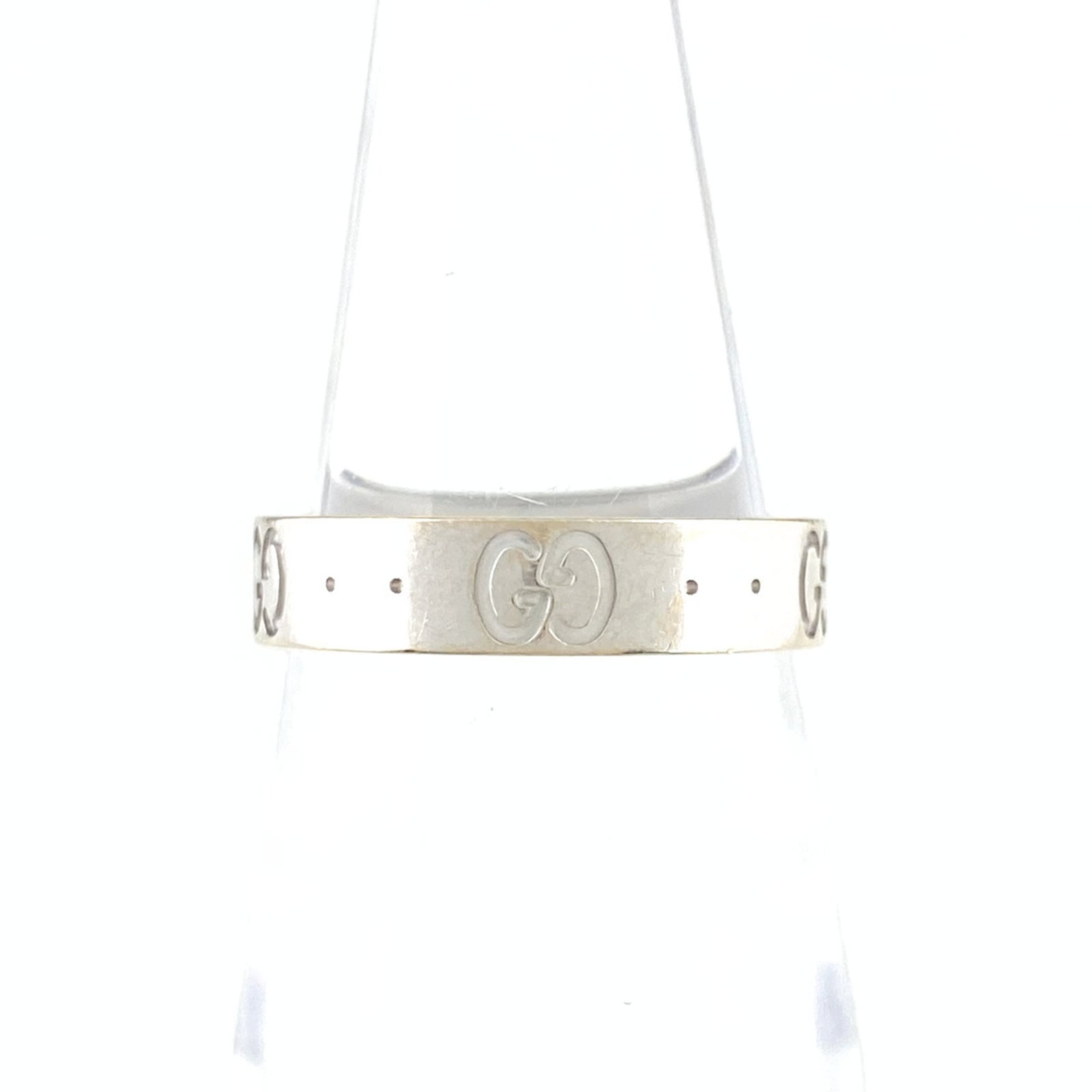 Ring Gucci Band: Ring Gucci Band This listing features Ring Gucci Band. Item specifics are provided below. Item Specifics: Brand: Gucci Type: Band Ring Gender: Women Metal Purity: 18K Us Size: 5 Weight: 3.5g / 0.12oz.