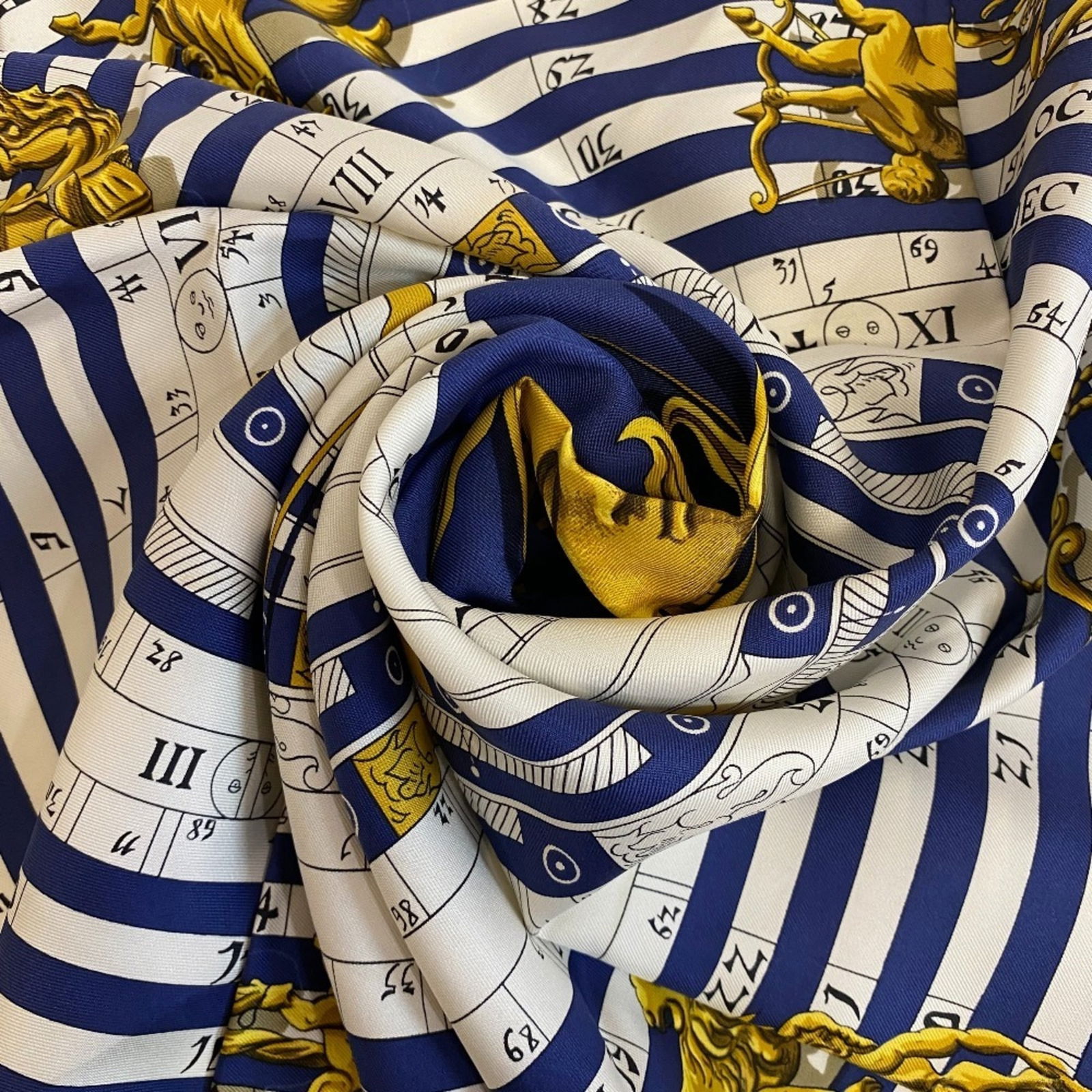 Silk Hermes Scarf: Silk Hermes Scarf This listing features Silk Hermes Scarf. Item specifics are provided below. Item Specifics: Brand: Hermes Type: Scarf Gender: Women,Men Color: Blue Material: Silk Size (Lxw): 90cm x