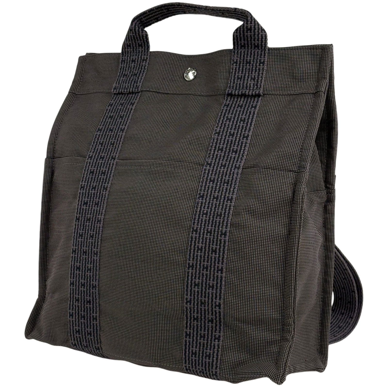 Canvas Hermes Backpack Nylon: Canvas Hermes Backpack Nylon This listing features Canvas Hermes Backpack Nylon. Item specifics are provided below. Item Specifics: Brand: Hermes Type: Backpack Material: Nylon Canvas Color: Gray Gend