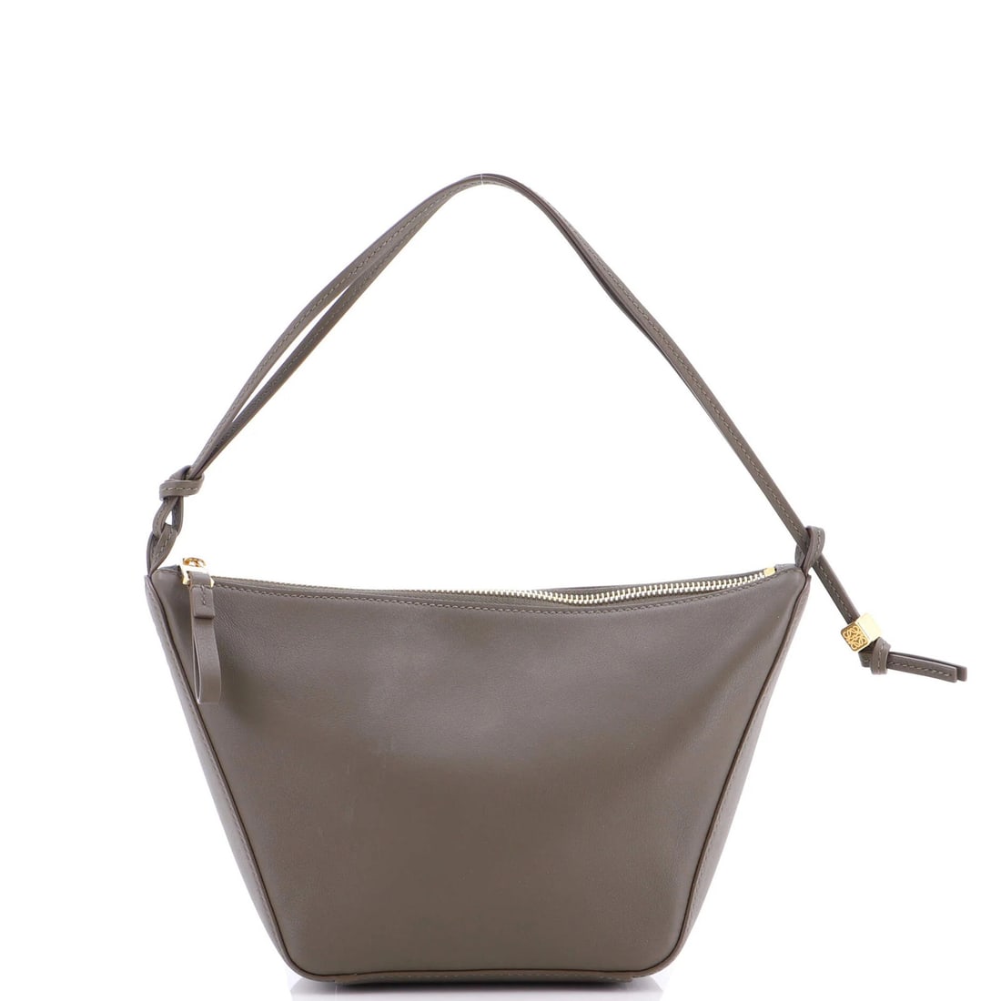 Mini Loewe Hammock Hobo Leather: Mini Loewe Hammock Hobo Leather This listing features Mini Loewe Hammock Hobo Leather. Item specifics are provided below. Item Specifics: Brand: Loewe Exterior Material: Leather Style: Cross Body Bags