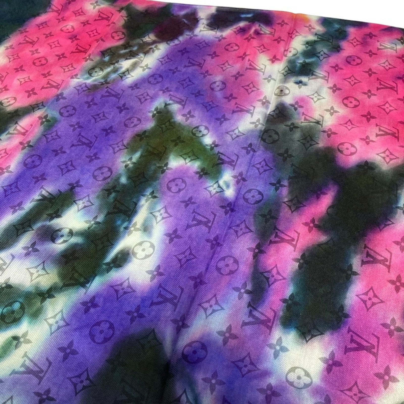 Monogram Louis Vuitton Stole - 5