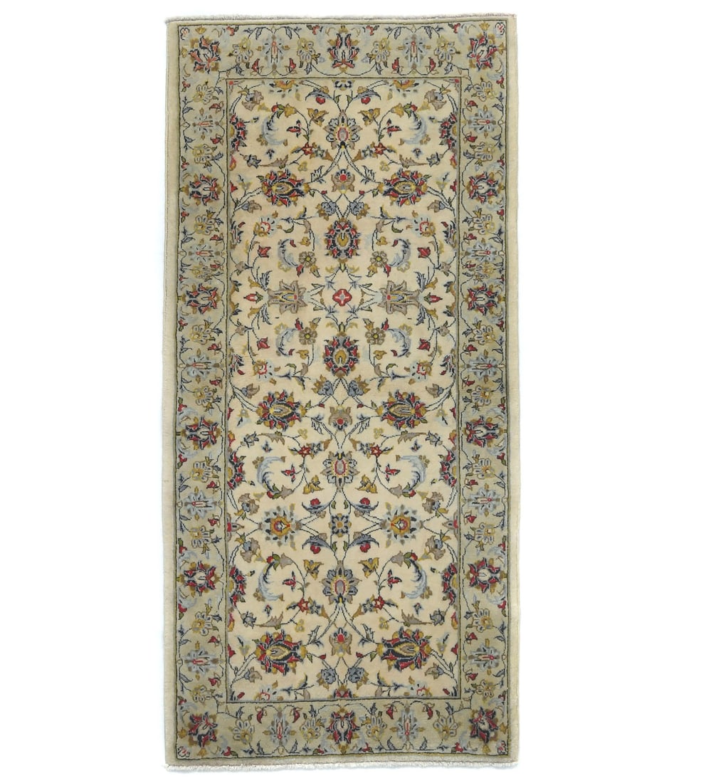 Carpet Handmade Floral Design Vintage Oriental Rug 2'7X5'4 ft Entryway Farmhouse: Carpet Handmade Floral Design Vintage Oriental Rug 2'7X5'4 ft Entryway Farmhouse This listing features Carpet Handmade Floral Design Vintage Oriental Rug 2'7X5'4 ft Entryway Farmhouse. Item specifics