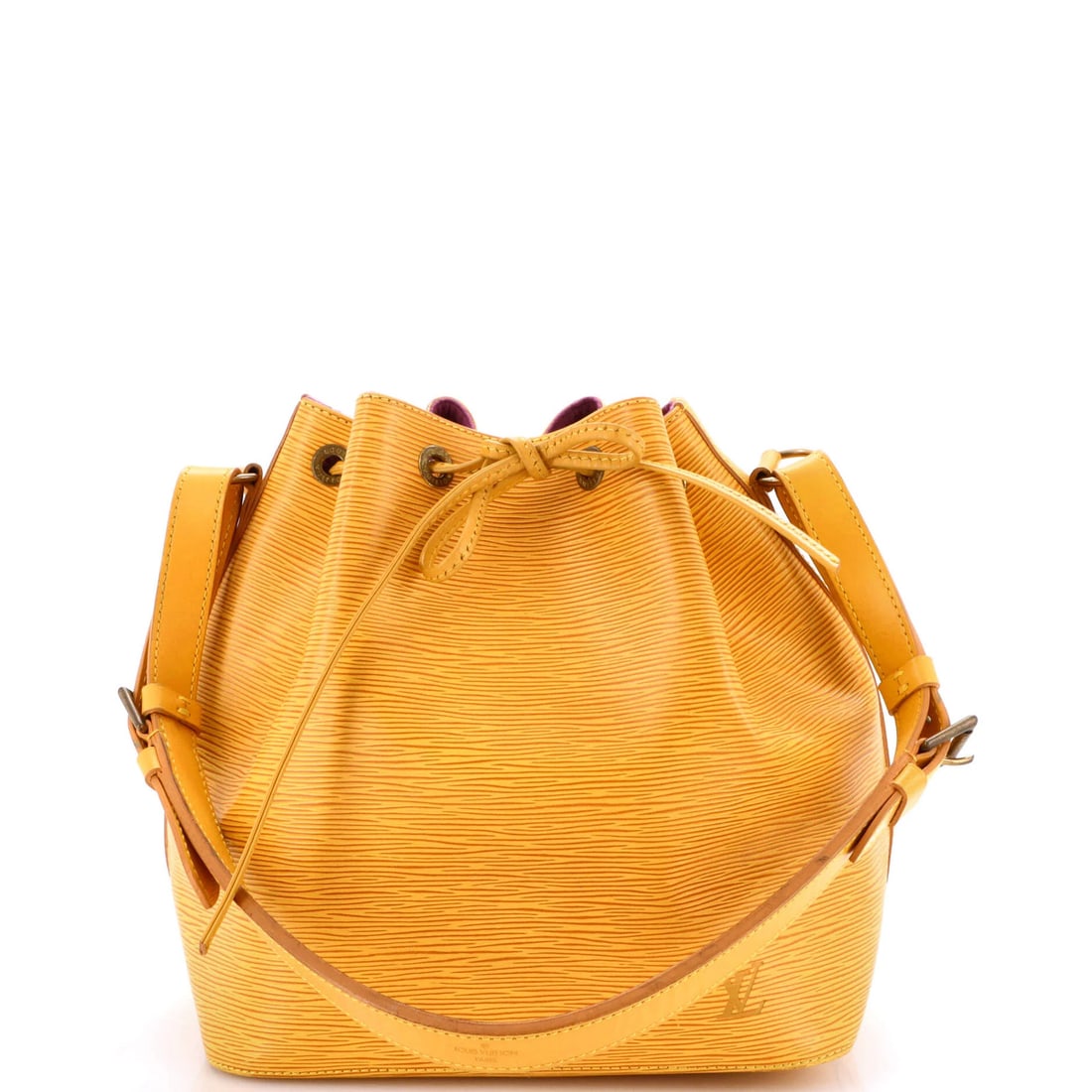 PM Louis Vuitton Alma Handbag Monogram Canvas: PM Louis Vuitton Alma Handbag Monogram Canvas This listing features PM Louis Vuitton Alma Handbag Monogram Canvas. Item specifics are provided below. Item Specifics: Brand: Louis Vuitton Exterior Mate