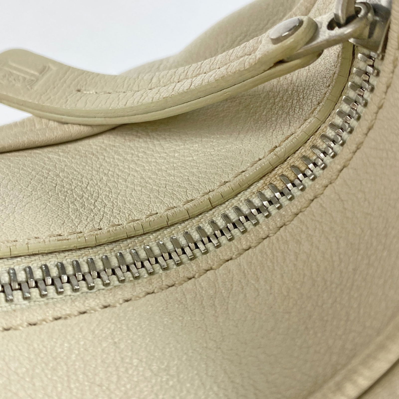 Leather Tod'S Shoulder Bag - 6