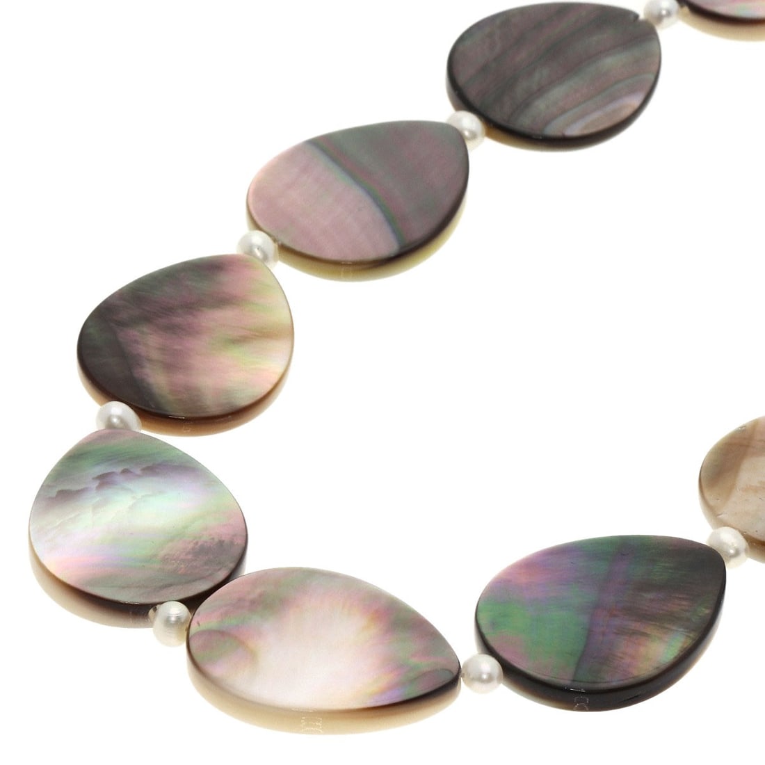47g Shell Freshwater Pearl Necklace Metal: 47g Shell Freshwater Pearl Necklace Metal This listing features 47g Shell Freshwater Pearl Necklace Metal. Item specifics are provided below. Item Specifics: Brand: SELECT JEWELRY Style: Necklace Mate