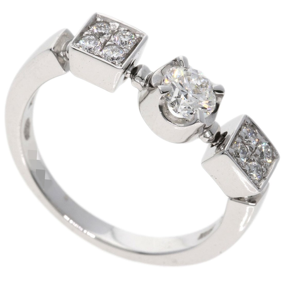 Gold BVLGARI Lucia Diamond Ring K18 White: Gold BVLGARI Lucia Diamond Ring K18 White This listing features Gold BVLGARI Lucia Diamond Ring K18 White. Item specifics are provided below. Item Specifics: Brand: BVLGARI Style: Ring Material: K18 W