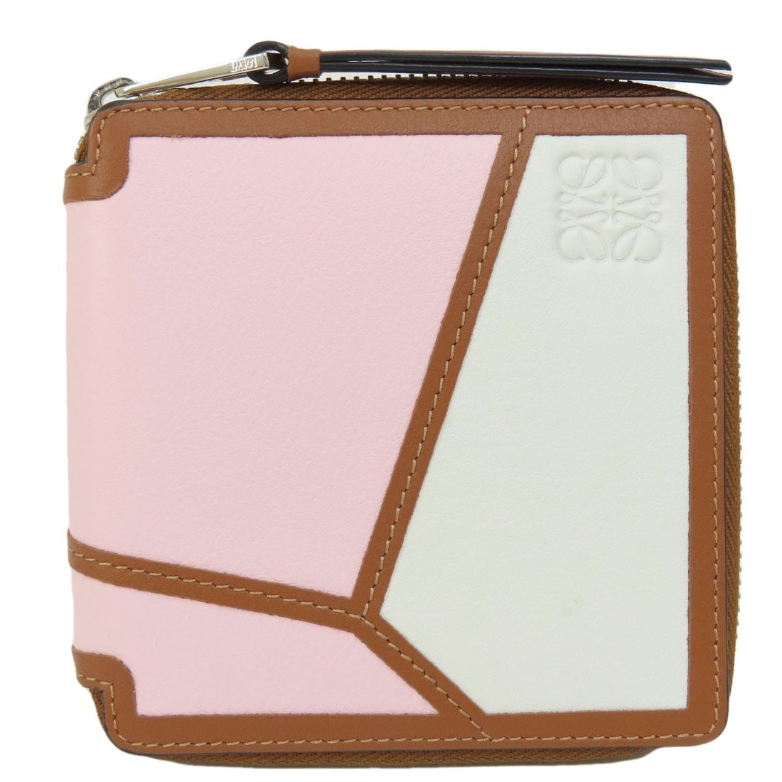 Leather LOEWE puzzle Bifold Wallet with Coin Pocket: Leather LOEWE puzzle Bifold Wallet with Coin Pocket This listing features Leather LOEWE puzzle Bifold Wallet with Coin Pocket. Item specifics are provided below. Item Specifics: Brand: LOEWE Style: Bi