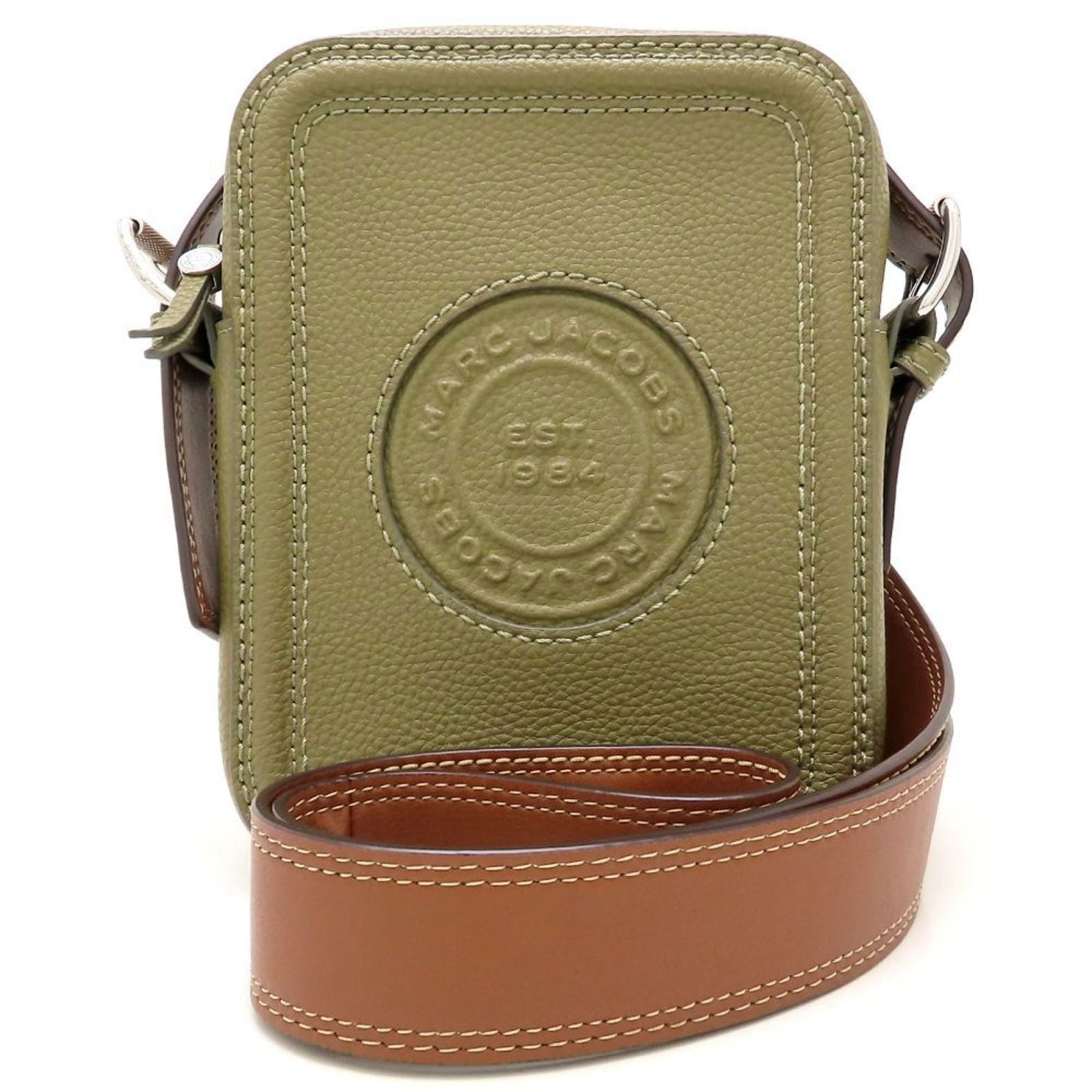 Leather Marc Jacobs Shoulder Bag: Leather Marc Jacobs Shoulder Bag This listing features Leather Marc Jacobs Shoulder Bag. Item specifics are provided below. Item Specifics: Brand: Marc Jacobs Type: Shoulder Bag Material: Leather Colo