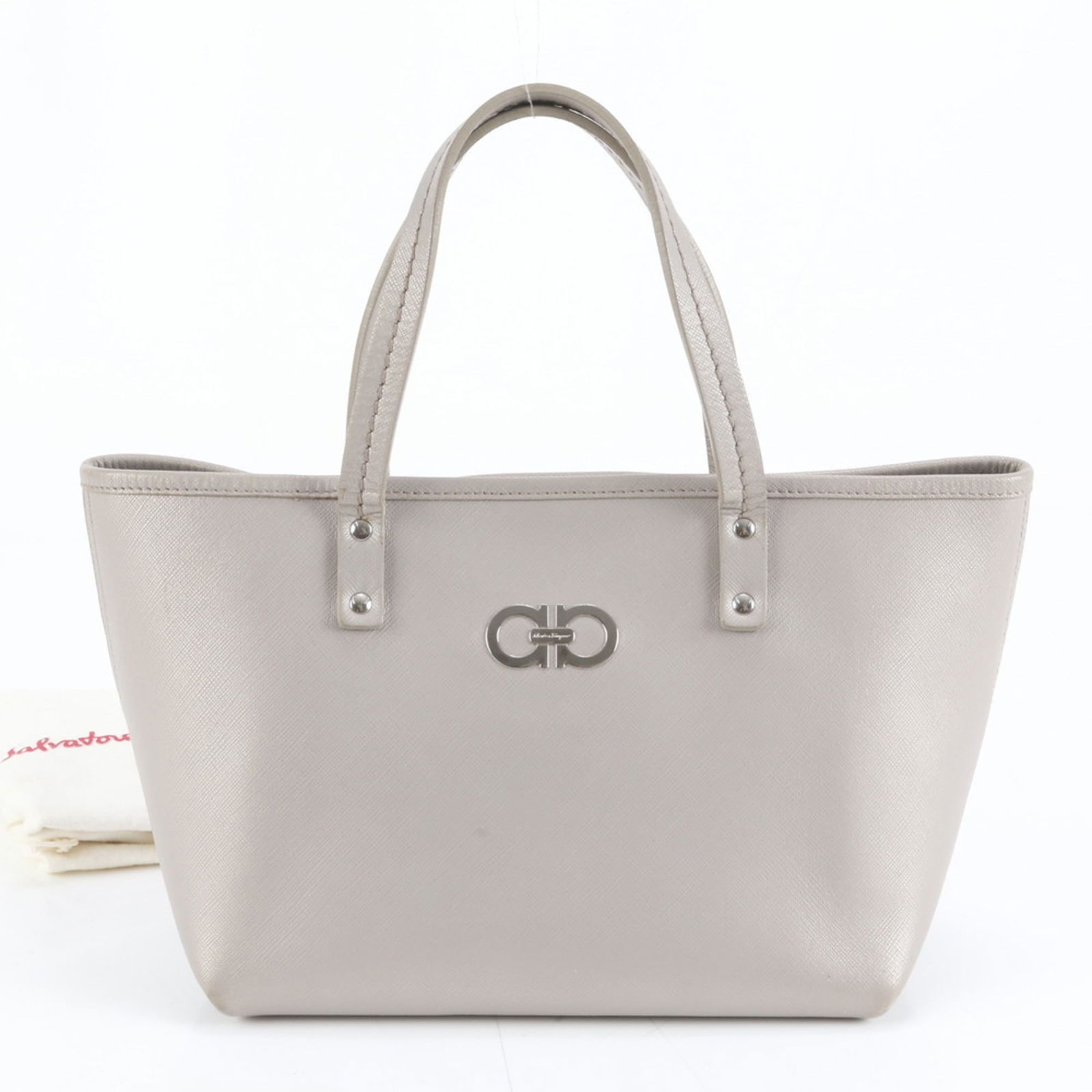 Leather Salvatore Ferragamo Tote Bag: Leather Salvatore Ferragamo Tote Bag This listing features Leather Salvatore Ferragamo Tote Bag. Item specifics are provided below. Item Specifics: Brand: Salvatore Ferragamo Type: Tote Bag Material: