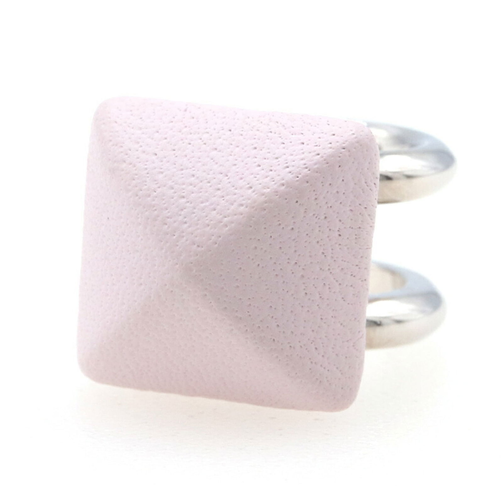 Swift Leather - Hermes Earcuff Metal: Swift Leather - Hermes Earcuff Metal This listing features Swift Leather - Hermes Earcuff Metal. Item specifics are provided below. Item Specifics: Brand: Hermes Type: Earcuff Gender: Women Material: