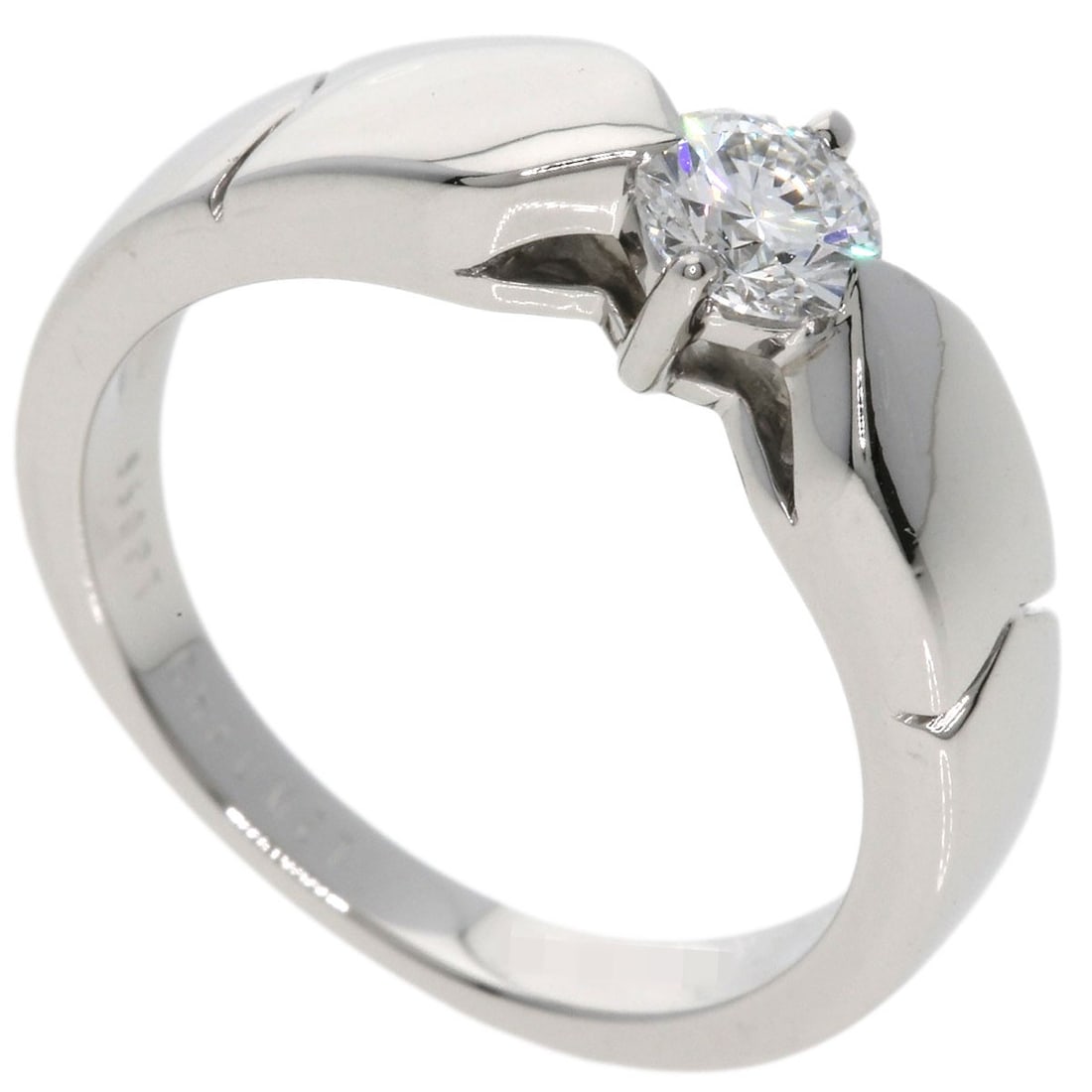 PT950 Chaumet Plume de Chaumet Diamond Ring Platinum: PT950 Chaumet Plume de Chaumet Diamond Ring Platinum This listing features PT950 Chaumet Plume de Chaumet Diamond Ring Platinum. Item specifics are provided below. Item Specifics: Brand: Chaumet