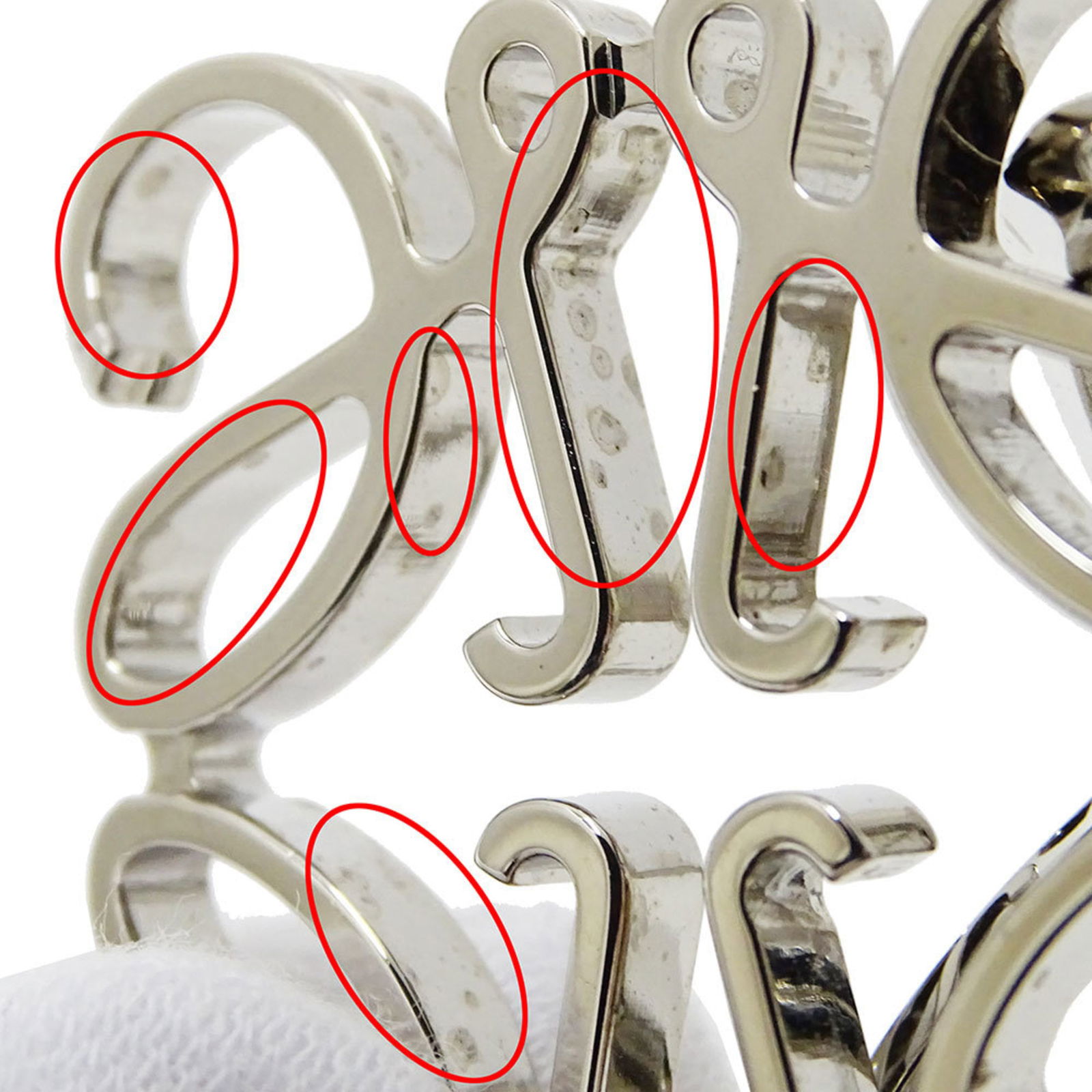 Metal Loewe Keyring - 6