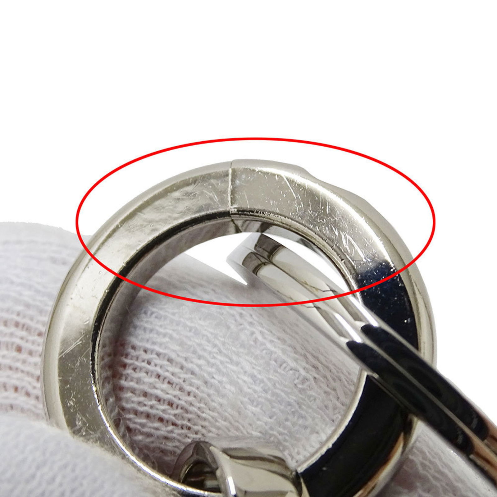 Metal Loewe Keyring - 8