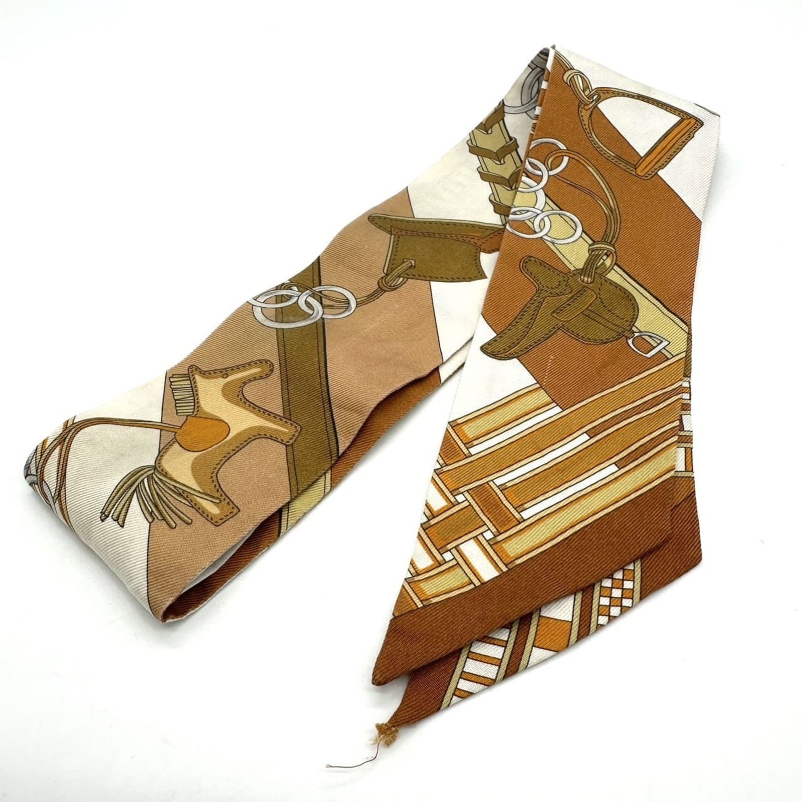 Silk Hermes Scarf: Silk Hermes Scarf This listing features Silk Hermes Scarf. Item specifics are provided below. Item Specifics: Brand: Hermes Type: Scarf Gender: Women Color: Brown Material: Silk Size (Lxw): 5cm x 84cm