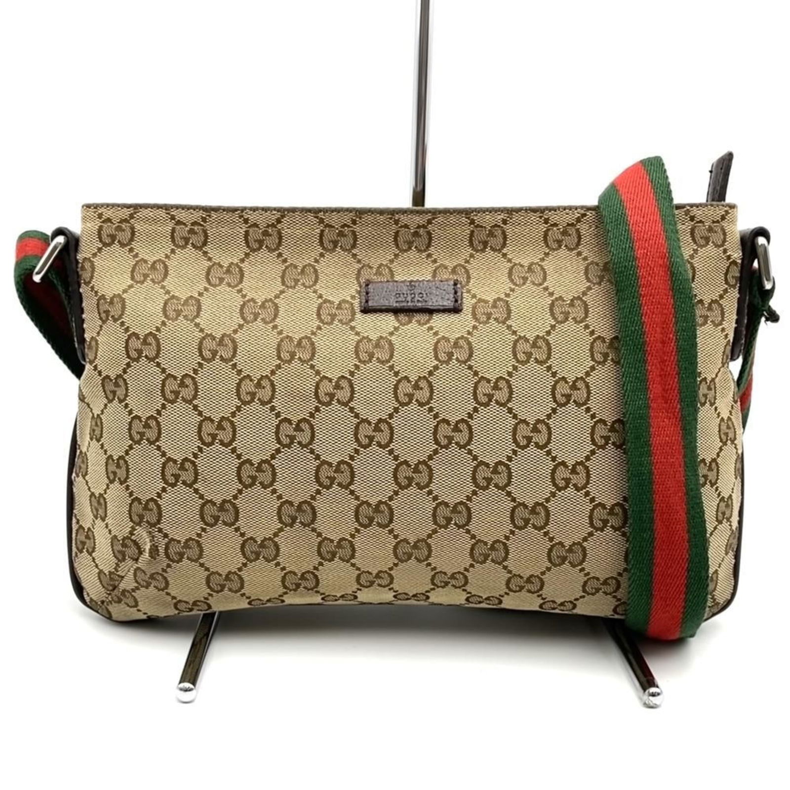 Leather - Gucci Shoulder Bag Gg Canvas: Leather - Gucci Shoulder Bag Gg Canvas This listing features Leather - Gucci Shoulder Bag Gg Canvas. Item specifics are provided below. Item Specifics: Brand: Gucci Type: Shoulder Bag Material: Gg Can