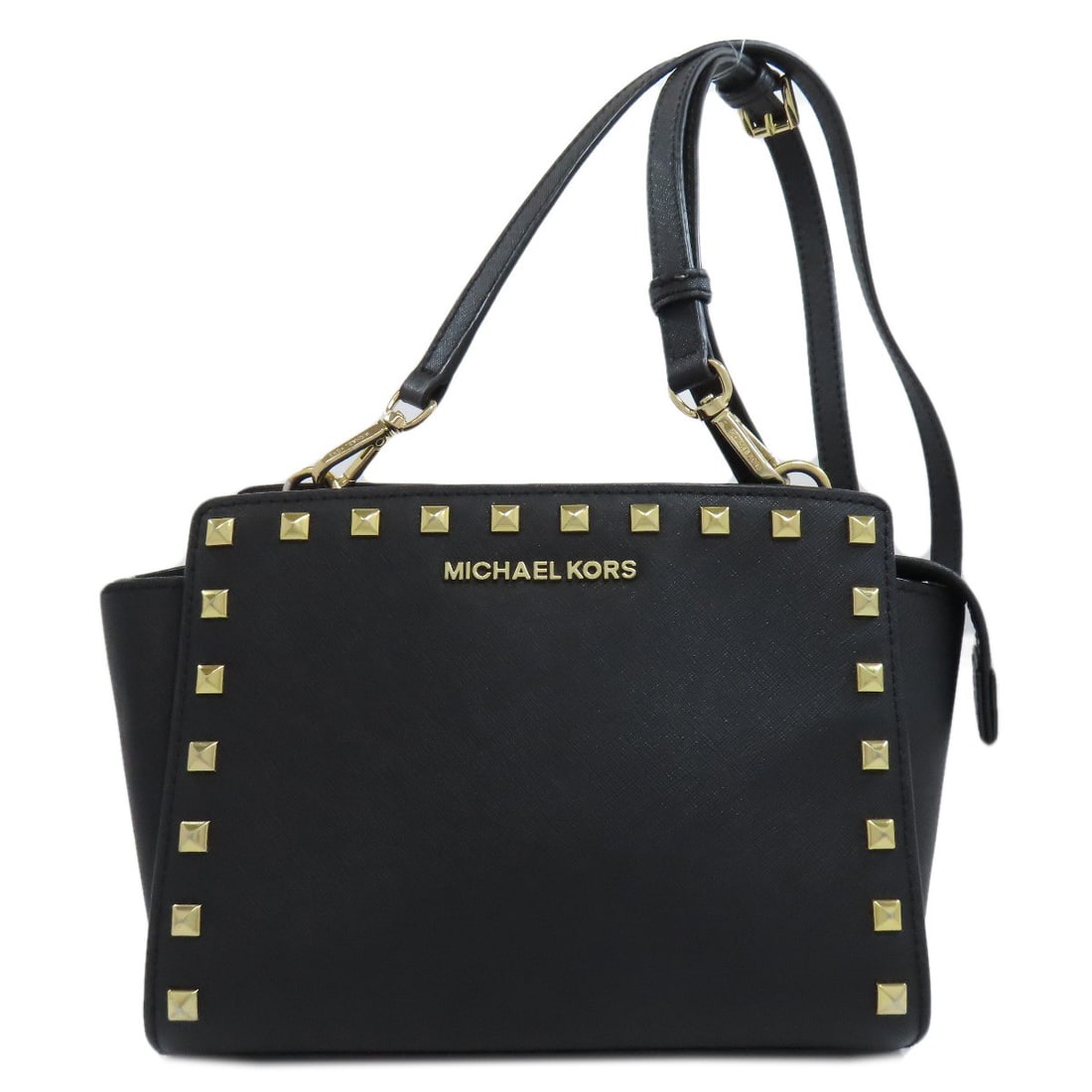 PVC MICHAEL KORS Studs Shoulder Bag: PVC MICHAEL KORS Studs Shoulder Bag This listing features PVC MICHAEL KORS Studs Shoulder Bag. Item specifics are provided below. Item Specifics: Brand: MICHAEL MICHAEL KORS Style: Shoulder Bag Exteri