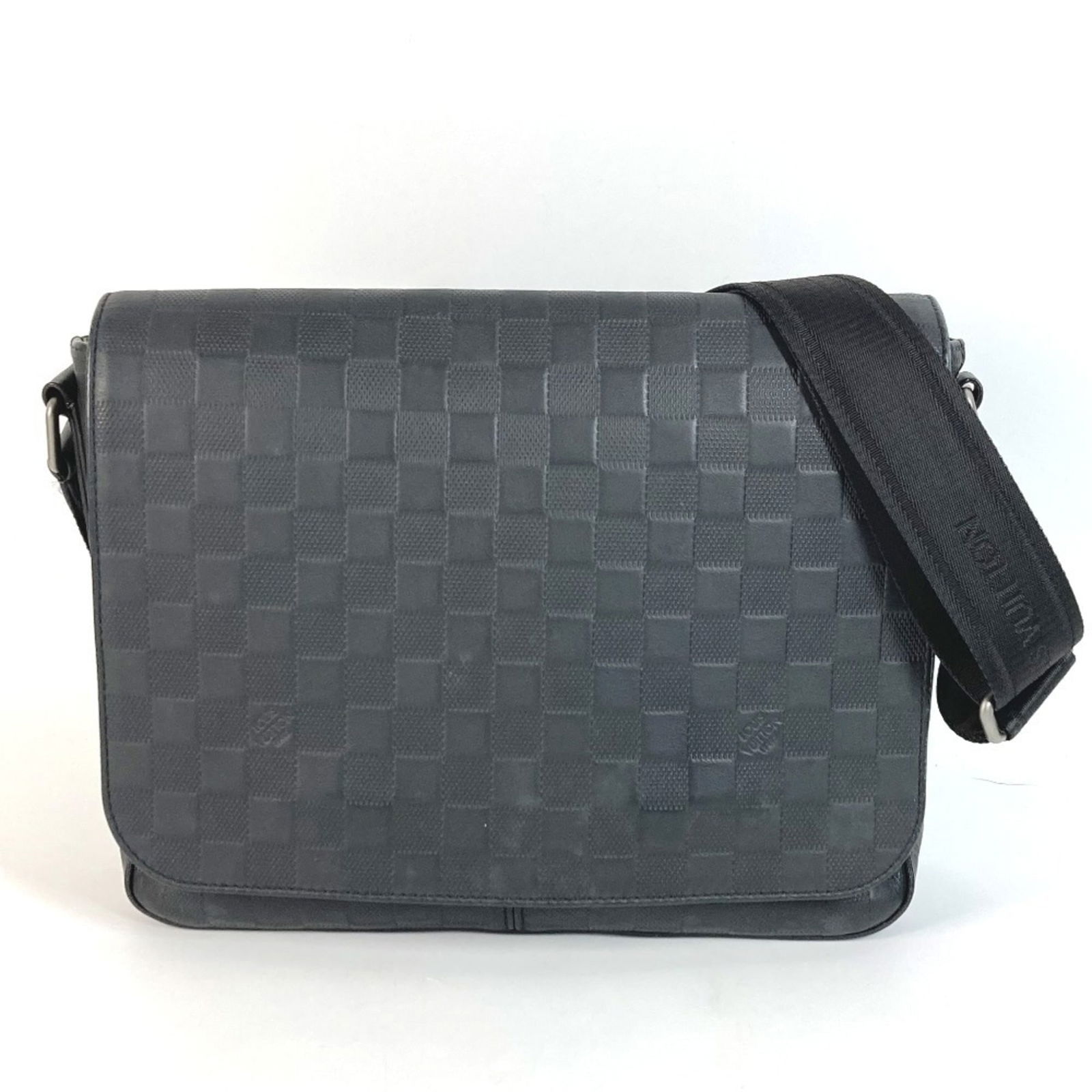 Shoulder Bag Damier Infini - Louis Vuitton Messenger Bag: Shoulder Bag Damier Infini - Louis Vuitton Messenger Bag This listing features Shoulder Bag Damier Infini - Louis Vuitton Messenger Bag. Item specifics are provided below. Item Specifics: Brand: Louis