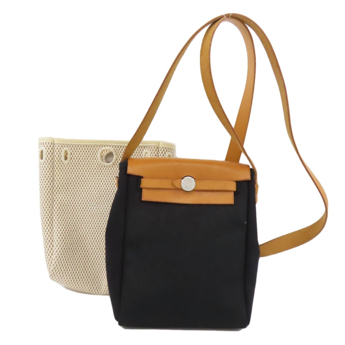 Towar HERMES Airbag TPM SilverHardware Shoulder Bag: Towar HERMES Airbag TPM SilverHardware Shoulder Bag This listing features Towar HERMES Airbag TPM SilverHardware Shoulder Bag. Item specifics are provided below. Item Specifics: Brand: HERMES Style: S