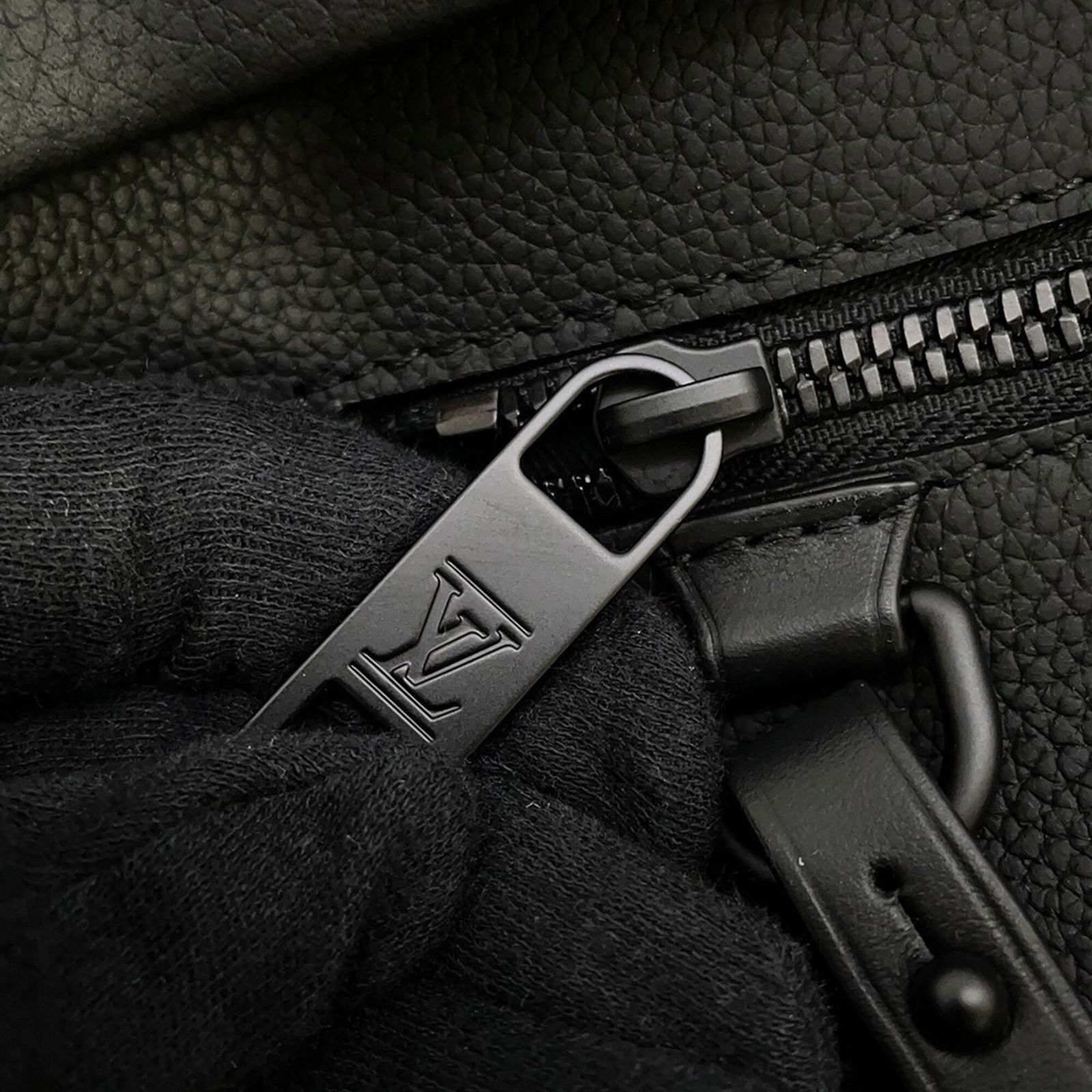 Leather Louis Vuitton Backpack - 9