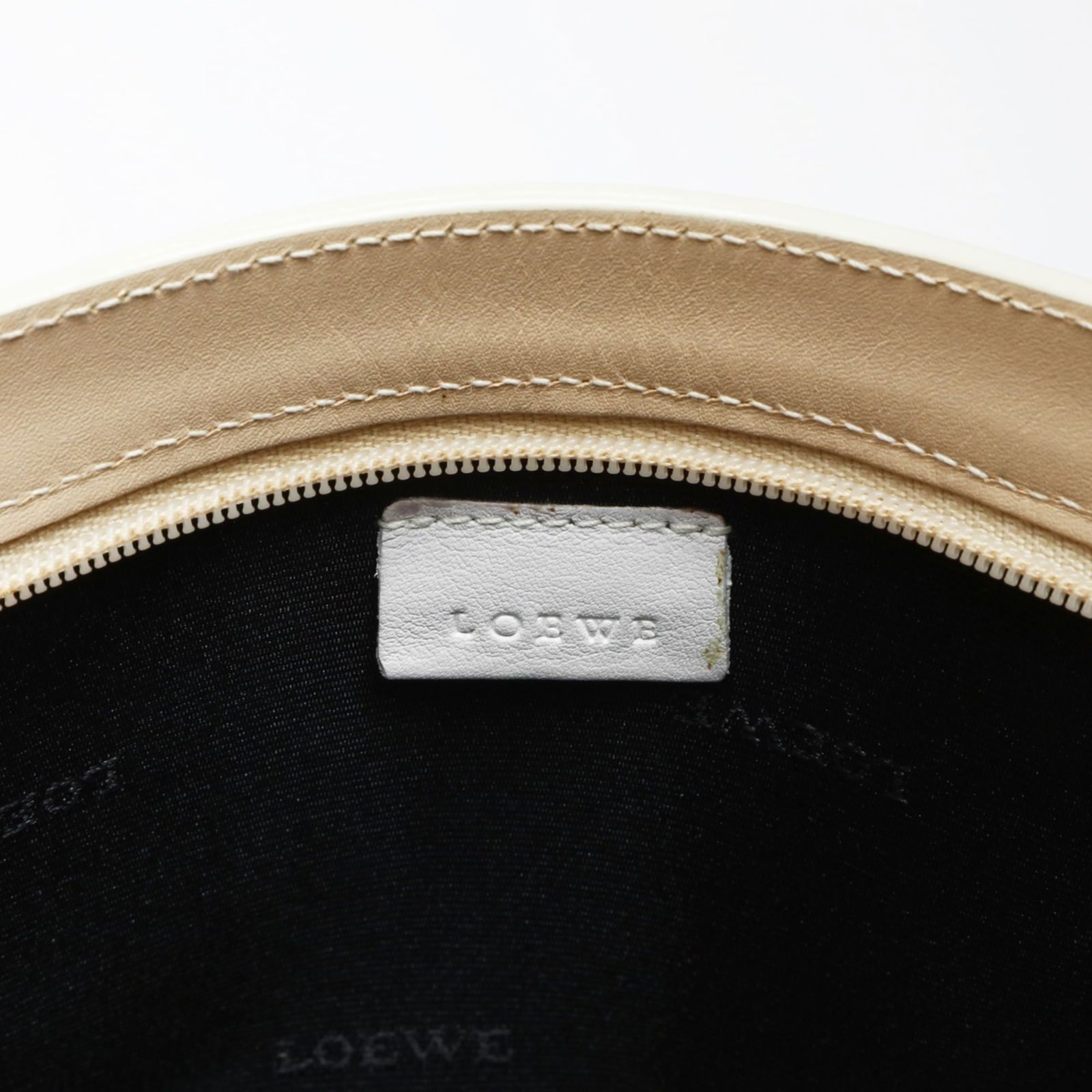 Pouch Loewe - 11