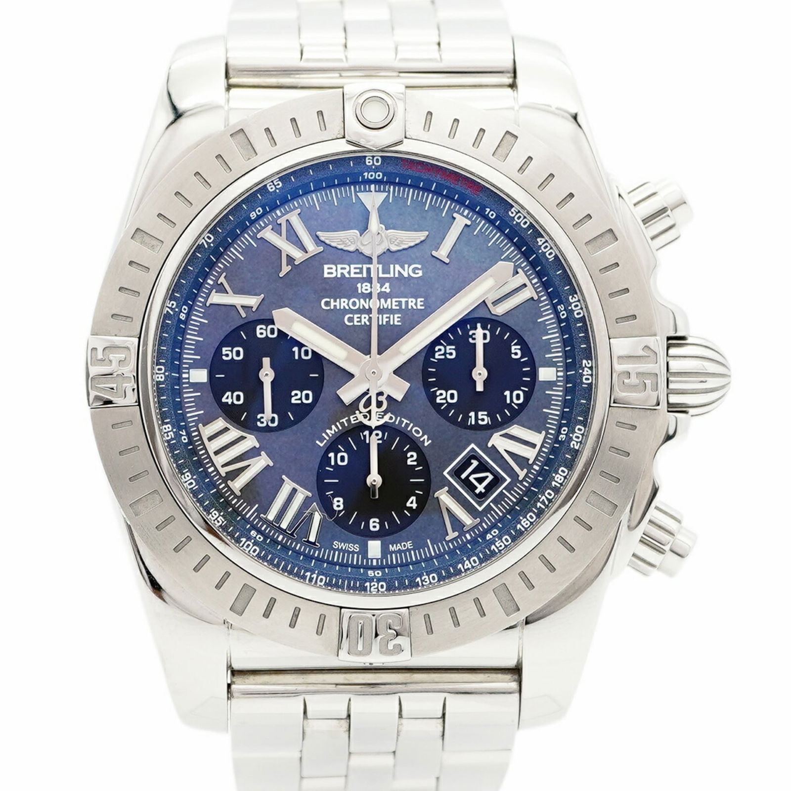 Wristwatch Breitling: Wristwatch Breitling This listing features Wristwatch Breitling. Item specifics are provided below. Item Specifics: Brand: Breitling Type: Wristwatch Gender: Men Material (Band): Stainless Steel Color