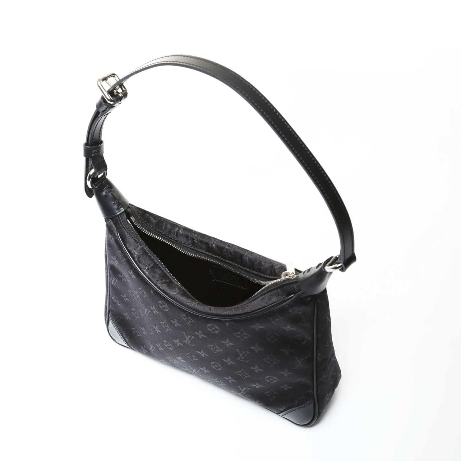 Handbag Louis Vuitton - 11