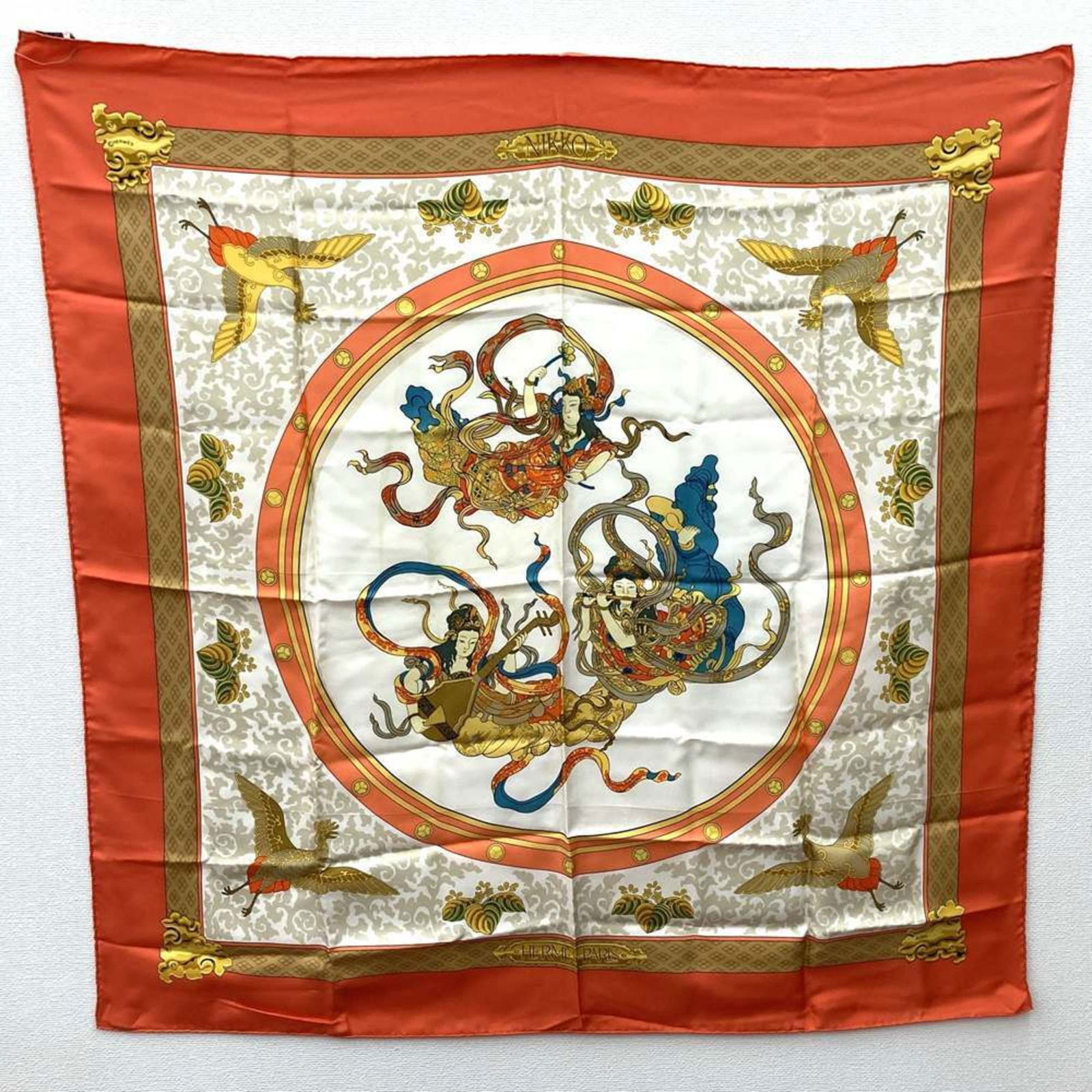 Silk Hermes Scarf: Silk Hermes Scarf This listing features Silk Hermes Scarf. Item specifics are provided below. Item Specifics: Brand: Hermes Type: Scarf Gender: Women Color: Orange Material: Silk Size (Lxw): 86cm x 88