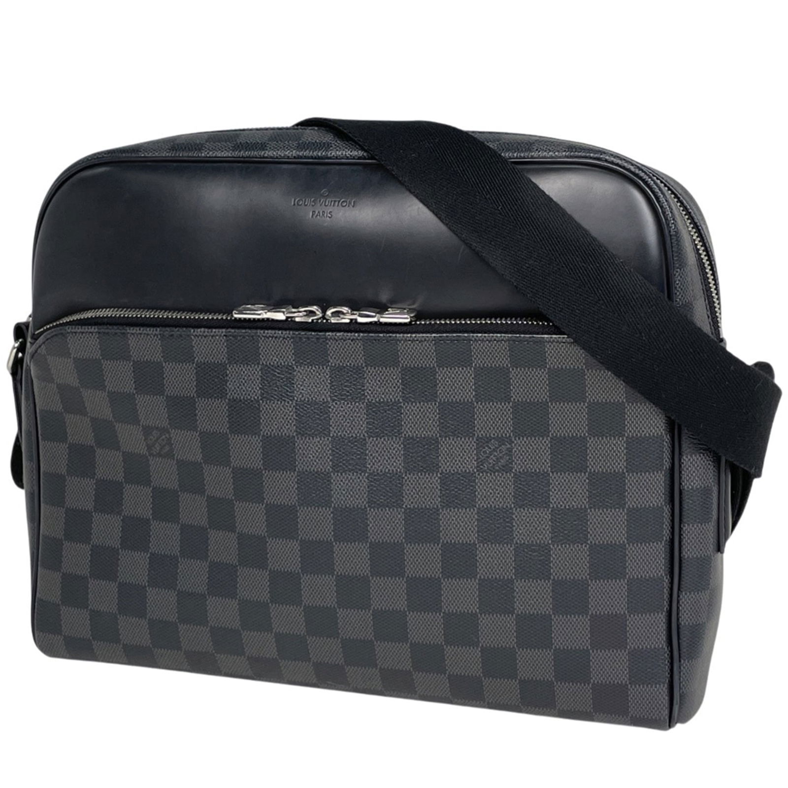 Graphite Louis Vuitton Shoulder Bag Damier: Graphite Louis Vuitton Shoulder Bag Damier This listing features Graphite Louis Vuitton Shoulder Bag Damier. Item specifics are provided below. Item Specifics: Brand: Louis Vuitton Type: Shoulder Bag