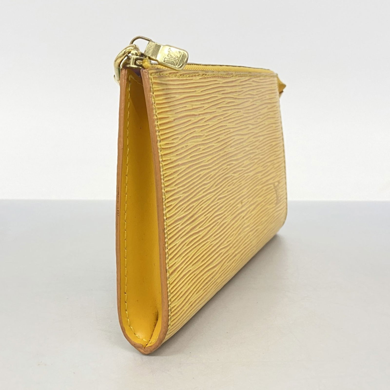 Pouch Louis Vuitton - 2