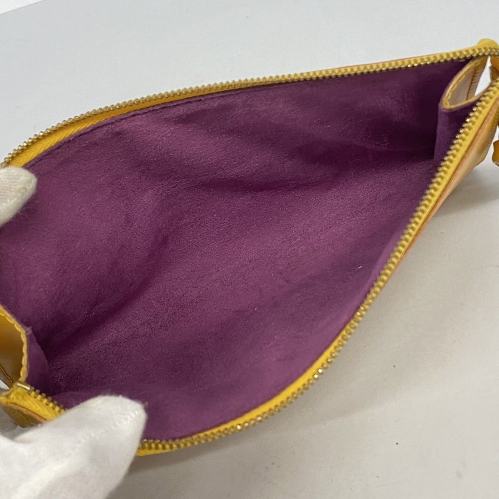 Pouch Louis Vuitton - 4