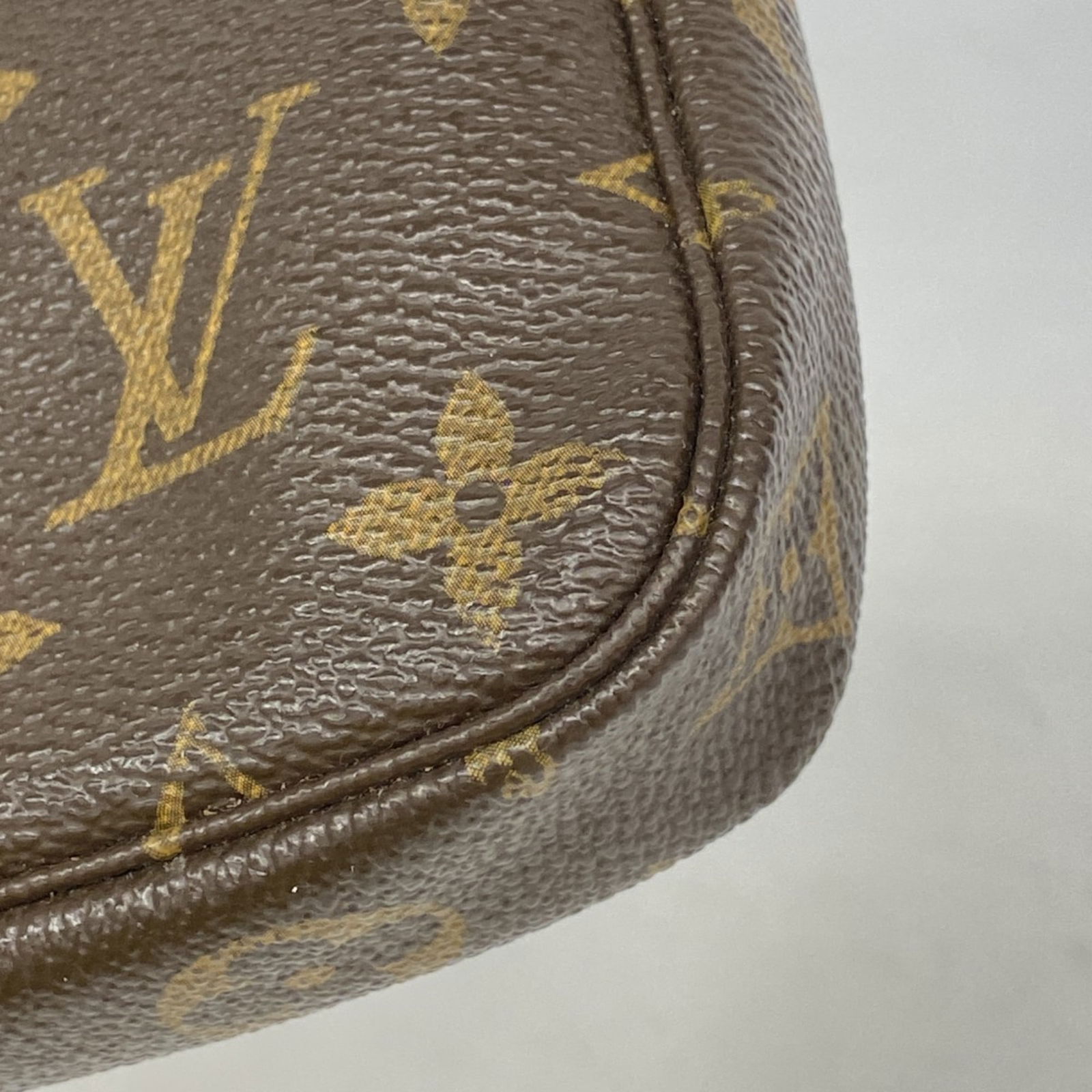 Pouch Louis Vuitton - 8