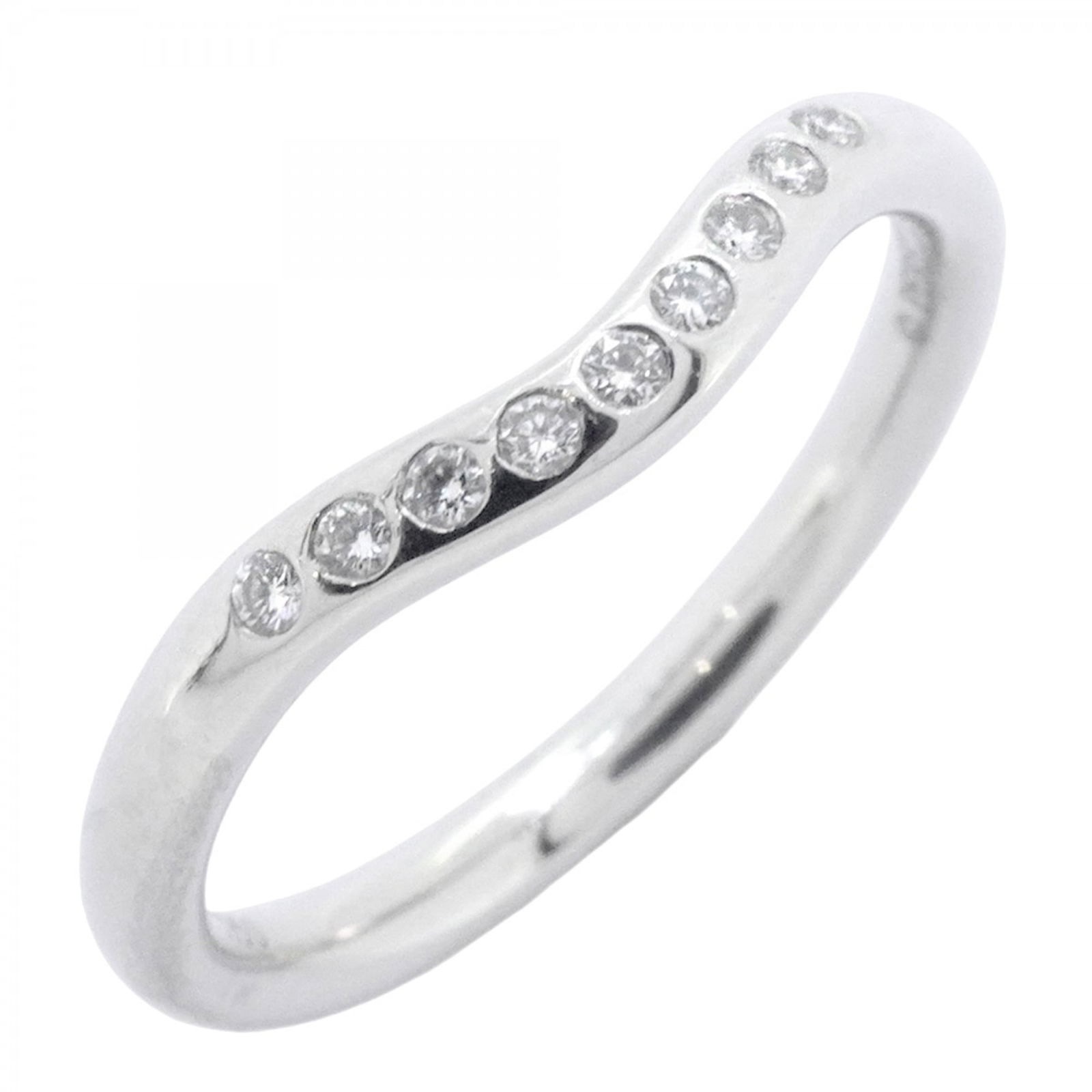 950 Tiffany Band Ring Platinum: 950 Tiffany Band Ring Platinum This listing features 950 Tiffany Band Ring Platinum. Item specifics are provided below. Item Specifics: Brand: Tiffany Type: Band Ring Gender: Women Material: Platinum