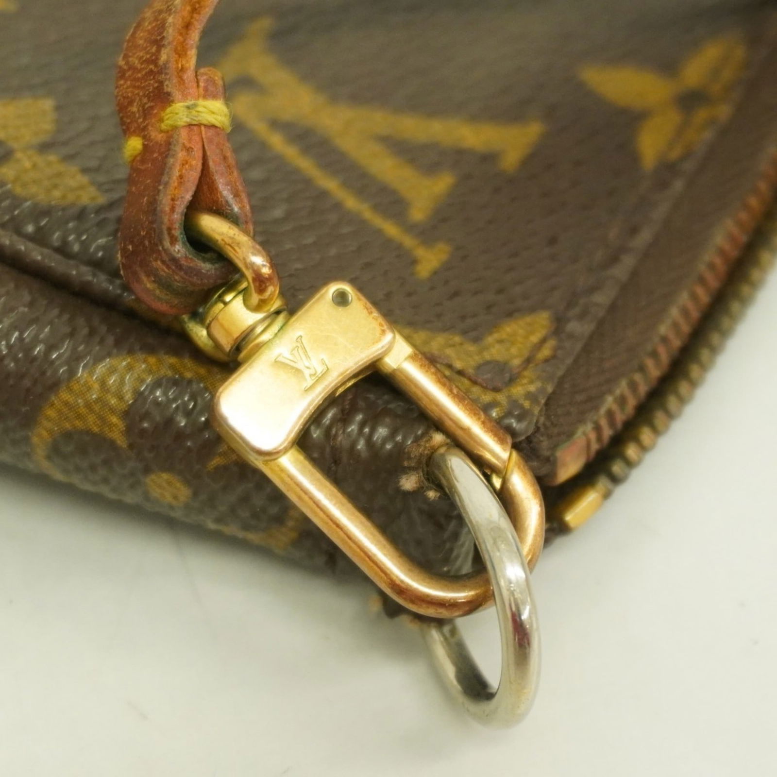 Pouch Louis Vuitton - 8