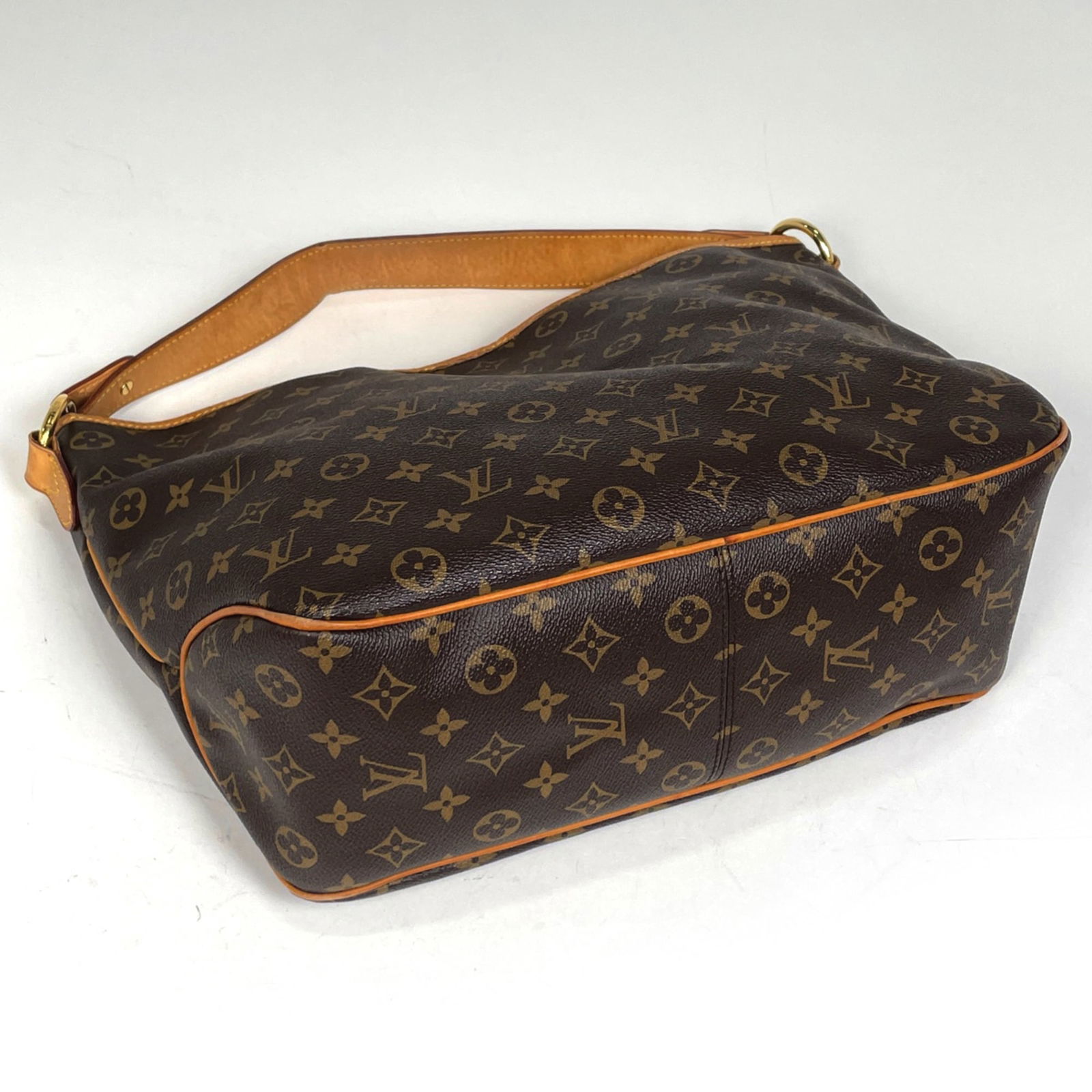 Monogram Louis Vuitton Shoulder Bag - 2