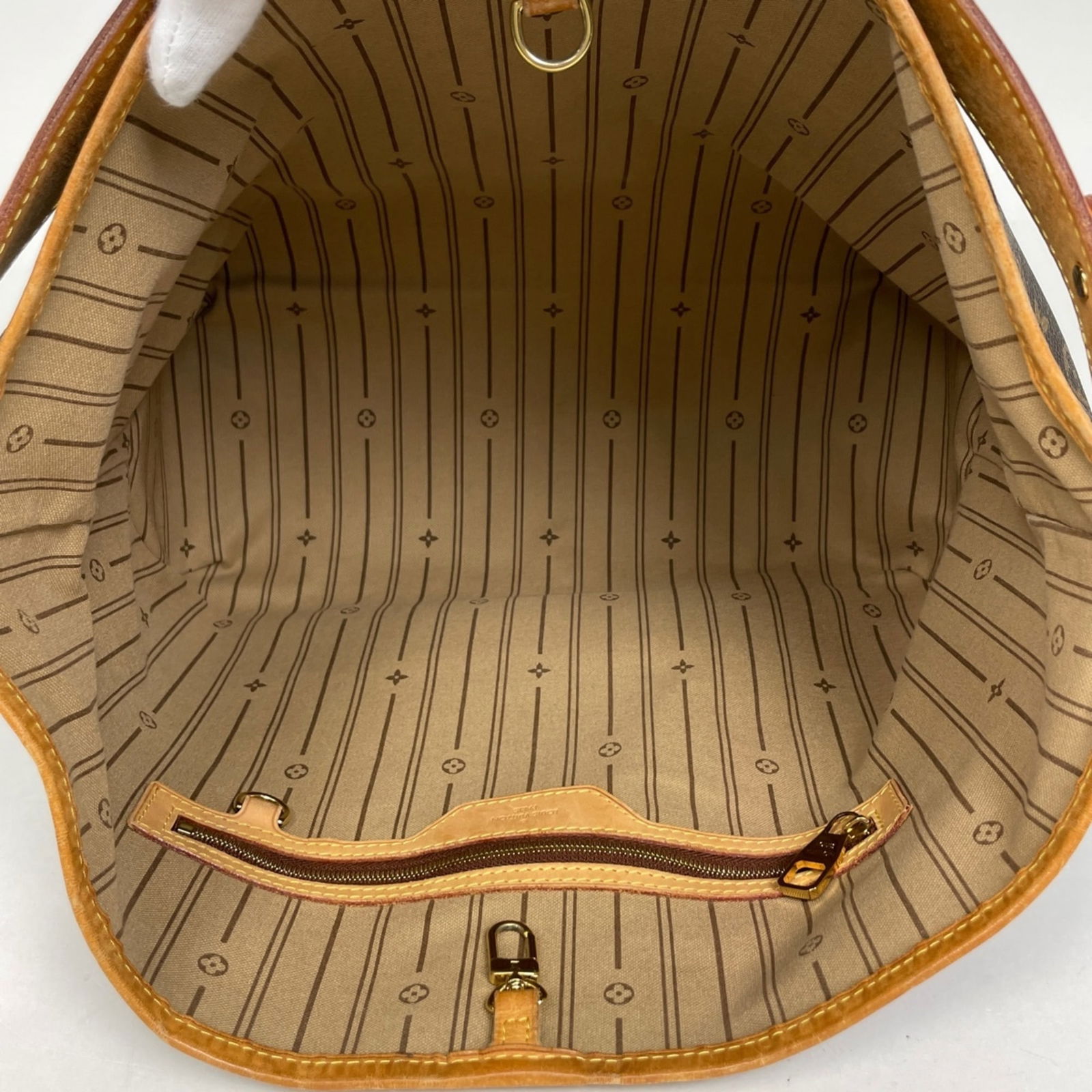 Monogram Louis Vuitton Shoulder Bag - 9