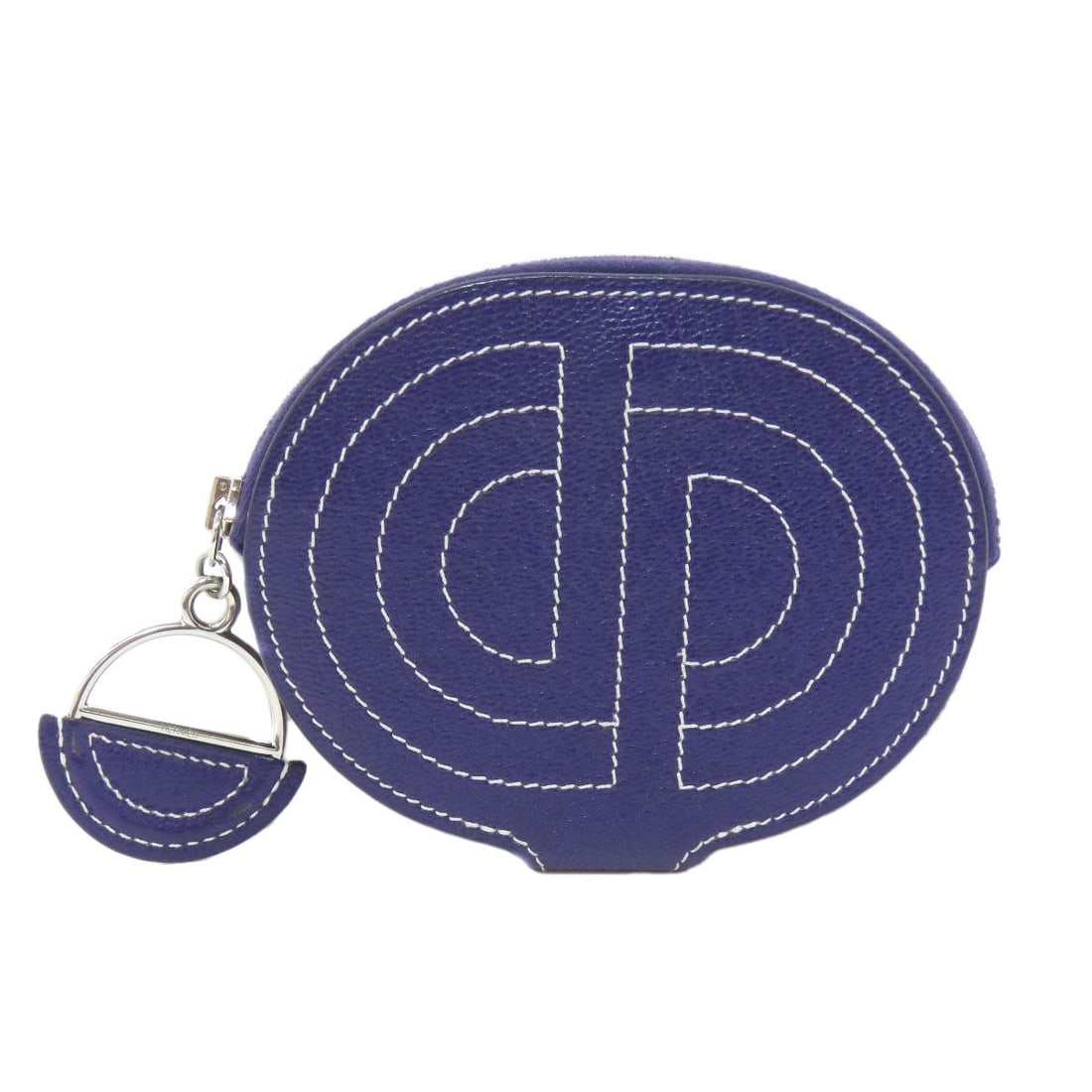 Chevre HERMES In-the-Loop SilverHardware coin purse: Chevre HERMES In-the-Loop SilverHardware coin purse This listing features Chevre HERMES In-the-Loop SilverHardware coin purse. Item specifics are provided below. Item Specifics: Brand: HERMES Style: c