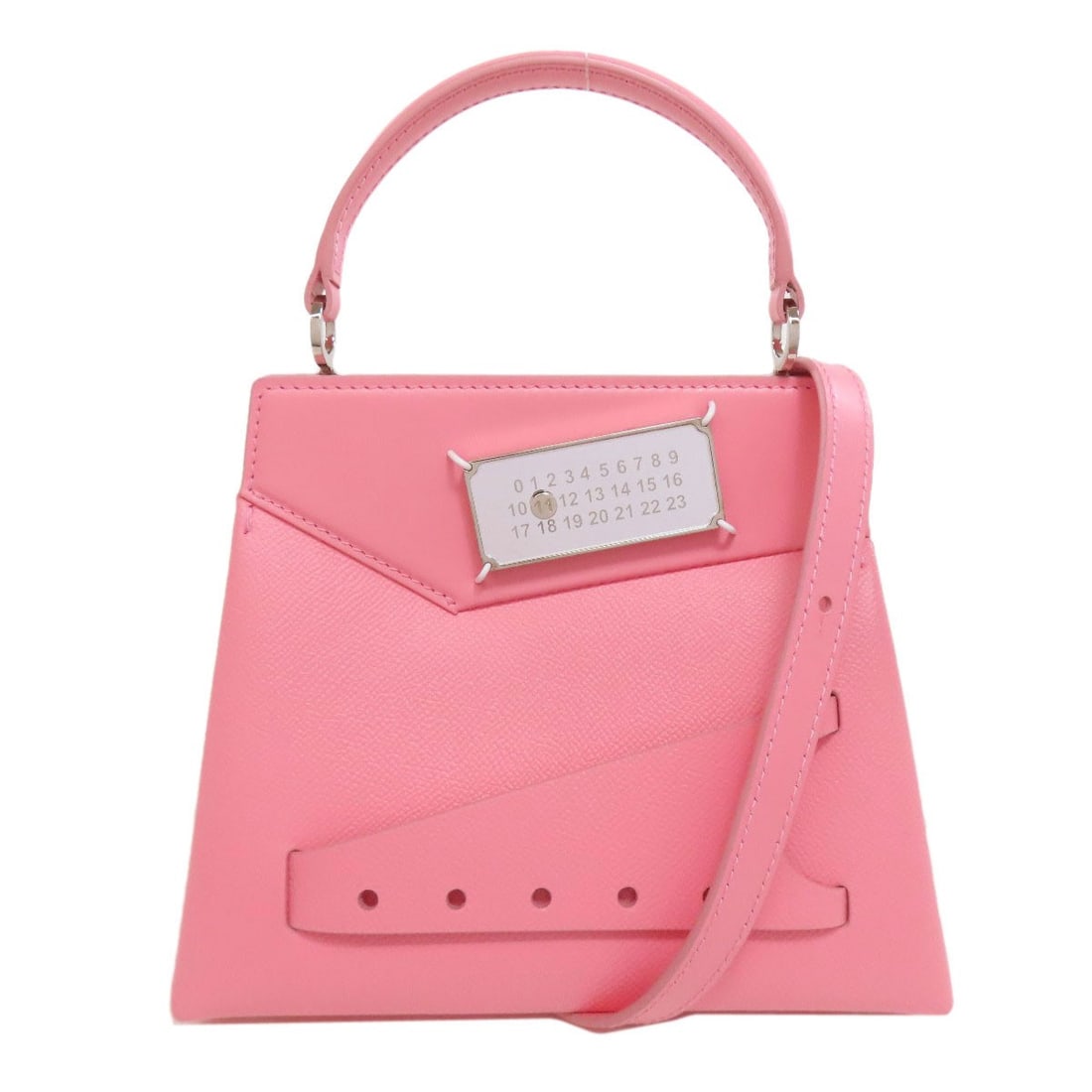 Calf MaisonMargiela Snatched 2WAY Handbag: Calf MaisonMargiela Snatched 2WAY Handbag This listing features Calf MaisonMargiela Snatched 2WAY Handbag. Item specifics are provided below. Item Specifics: Brand: MaisonMargiela Style: Handbag Exter