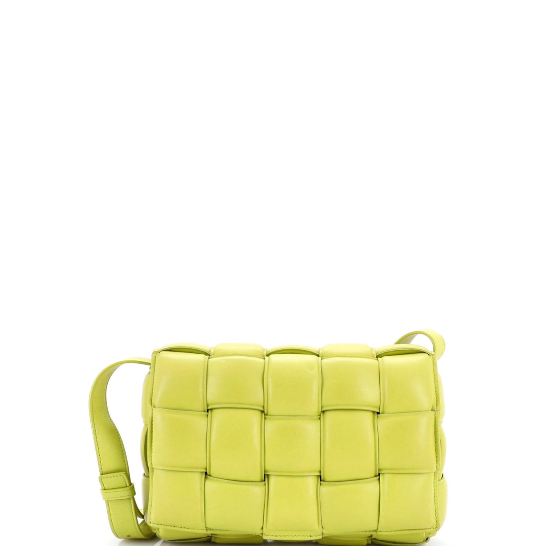 Small Bottega Veneta Cassette Crossbody Bag Padded Maxi Intrecciato Leather: Small Bottega Veneta Cassette Crossbody Bag Padded Maxi Intrecciato Leather This listing features Small Bottega Veneta Cassette Crossbody Bag Padded Maxi Intrecciato Leather. Item specifics are provid