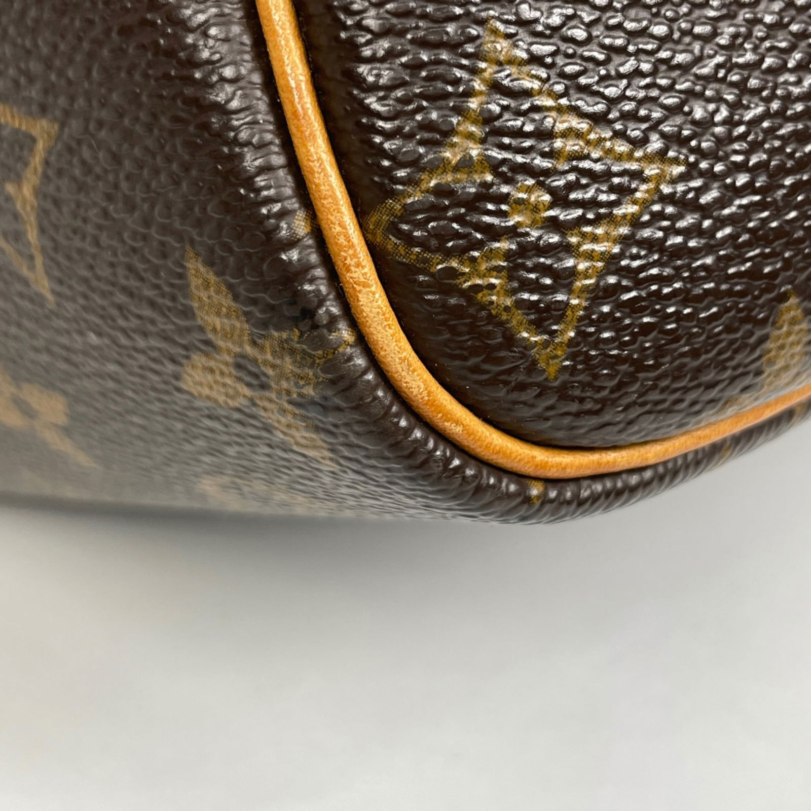 Monogram Louis Vuitton Handbag - 3