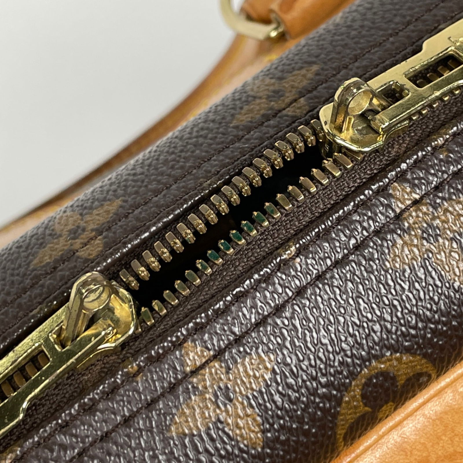 Monogram Louis Vuitton Handbag - 7