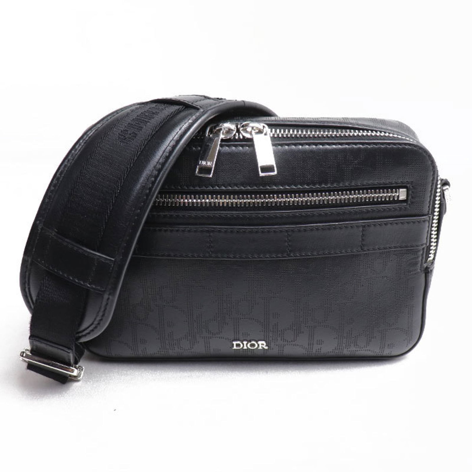 Leather Christian Dior Shoulder Bag: Leather Christian Dior Shoulder Bag This listing features Leather Christian Dior Shoulder Bag. Item specifics are provided below. Item Specifics: Brand: Christian Dior Type: Shoulder Bag Material: Lea