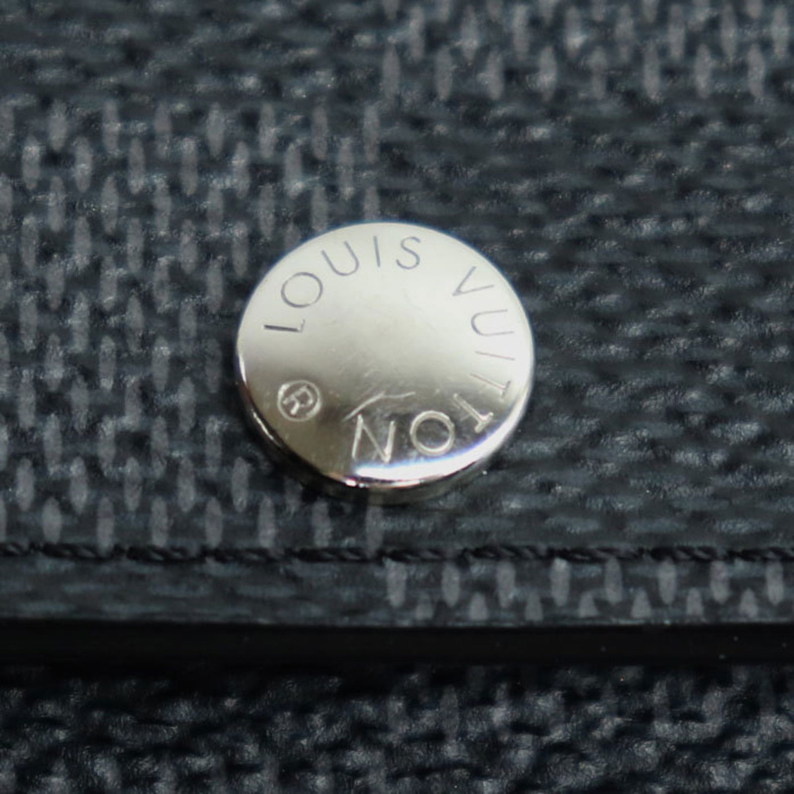 Graphite Louis Vuitton Keycase Damier - 5