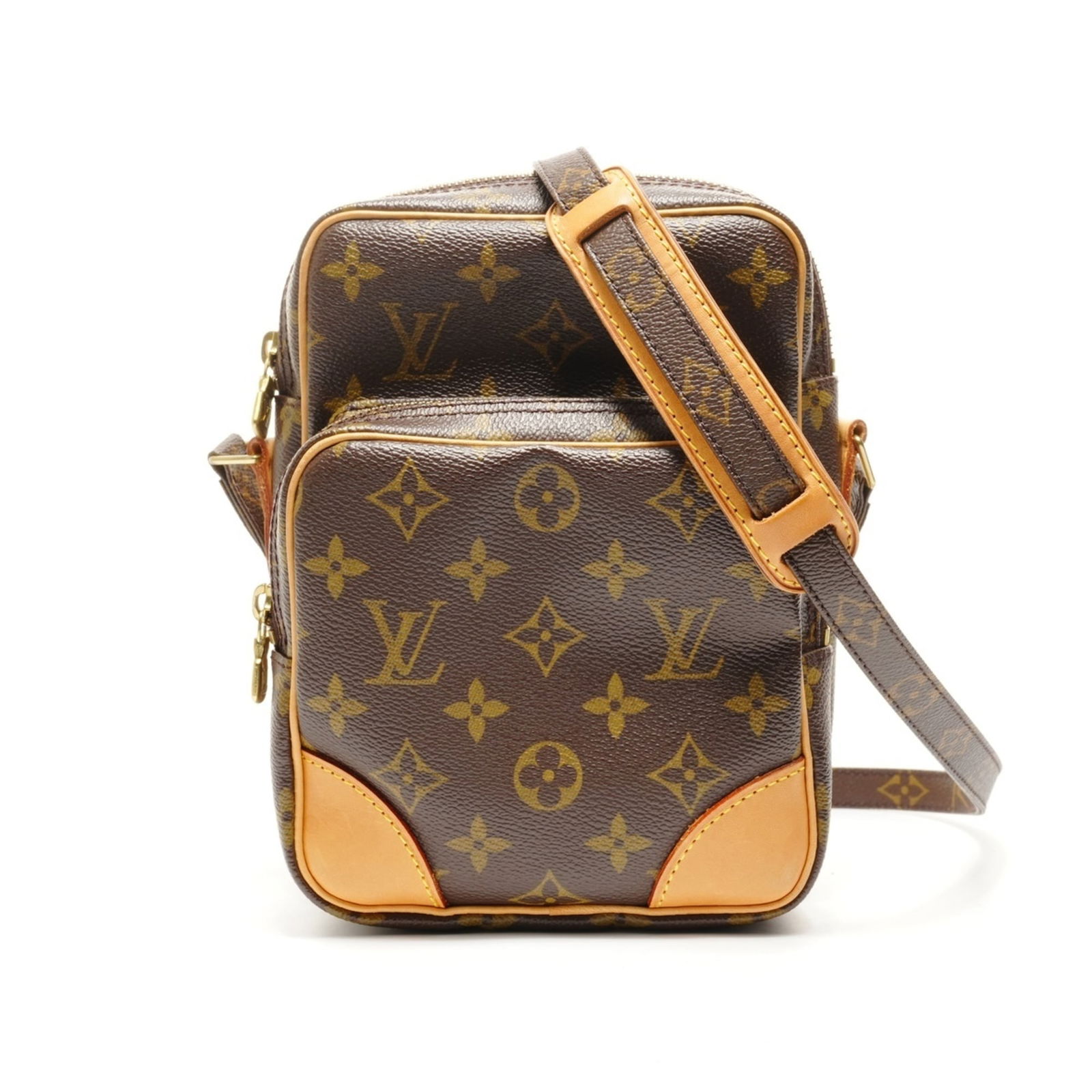 Monogram Louis Vuitton Shoulder Bag: Monogram Louis Vuitton Shoulder Bag This listing features Monogram Louis Vuitton Shoulder Bag. Item specifics are provided below. Item Specifics: Brand: Louis Vuitton Type: Shoulder Bag Material: Mono